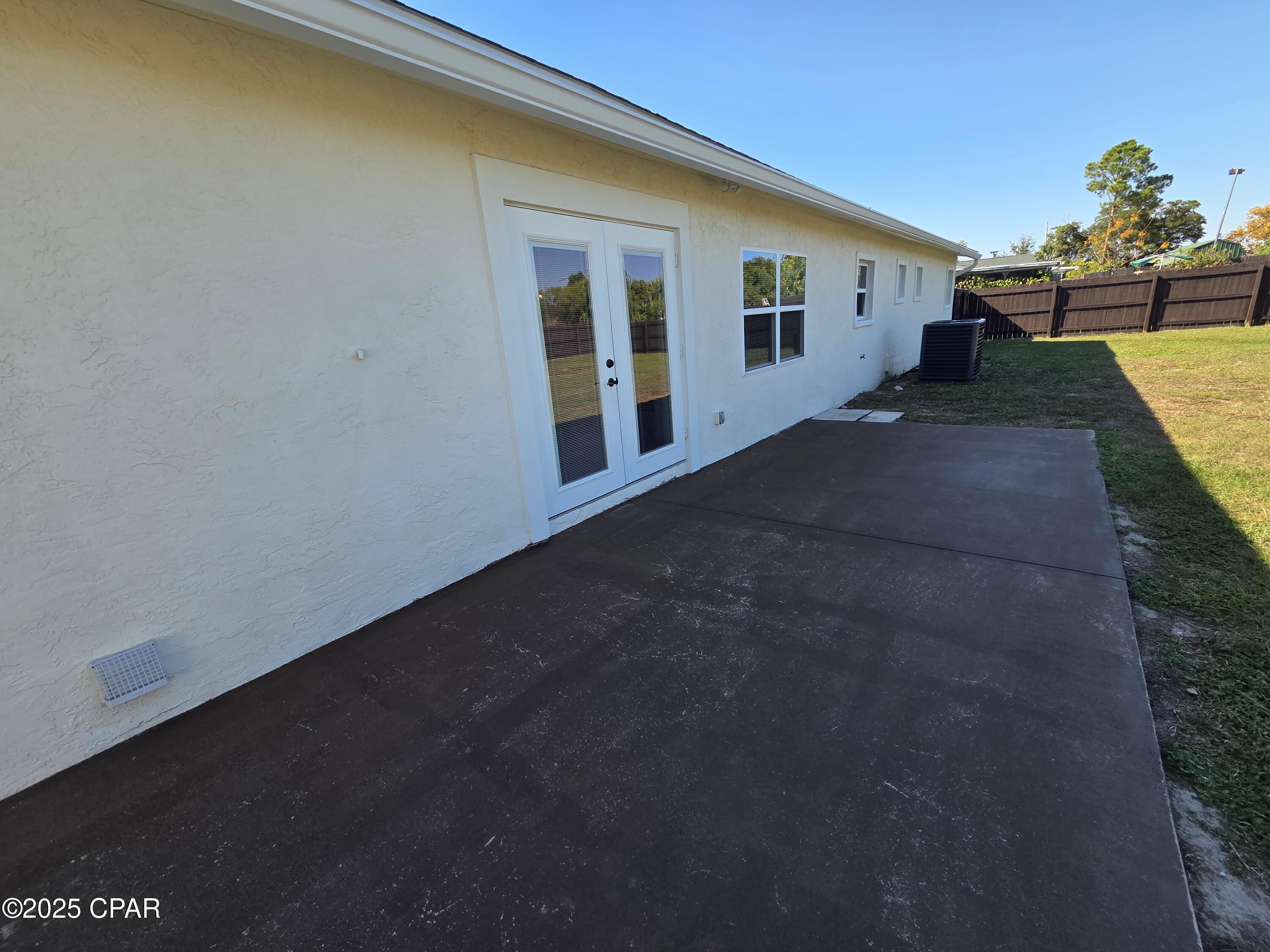 Image 8 For 5253 Collins Drive