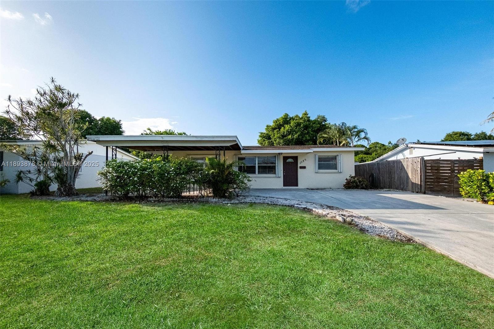 Palm Beach Cabana Colony