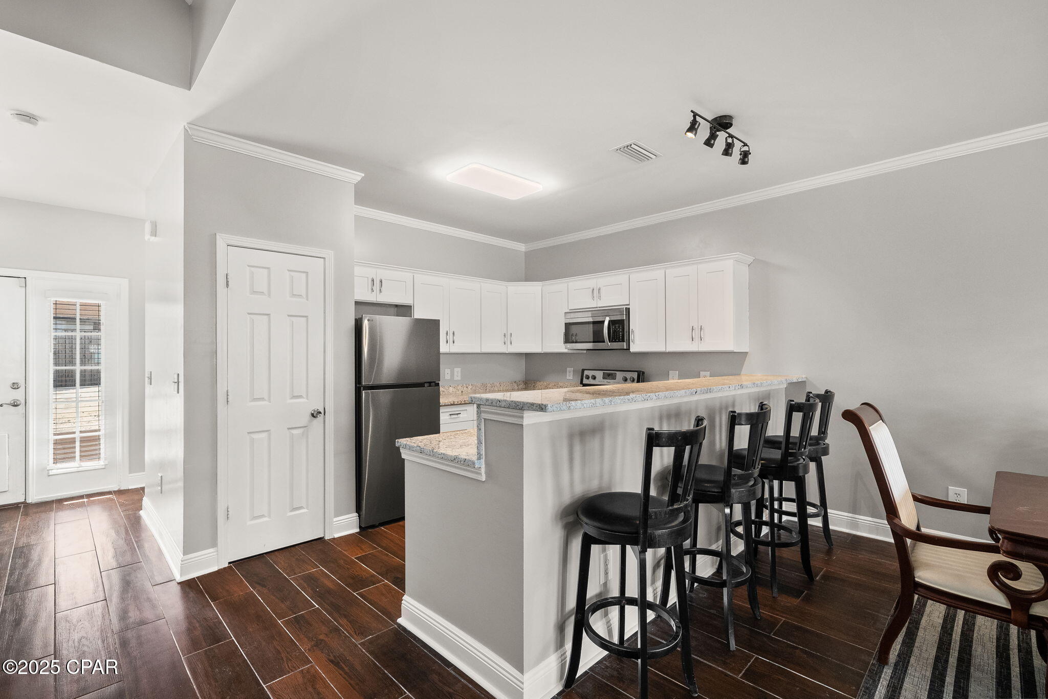 Image 7 For 5903 Sunset Avenue