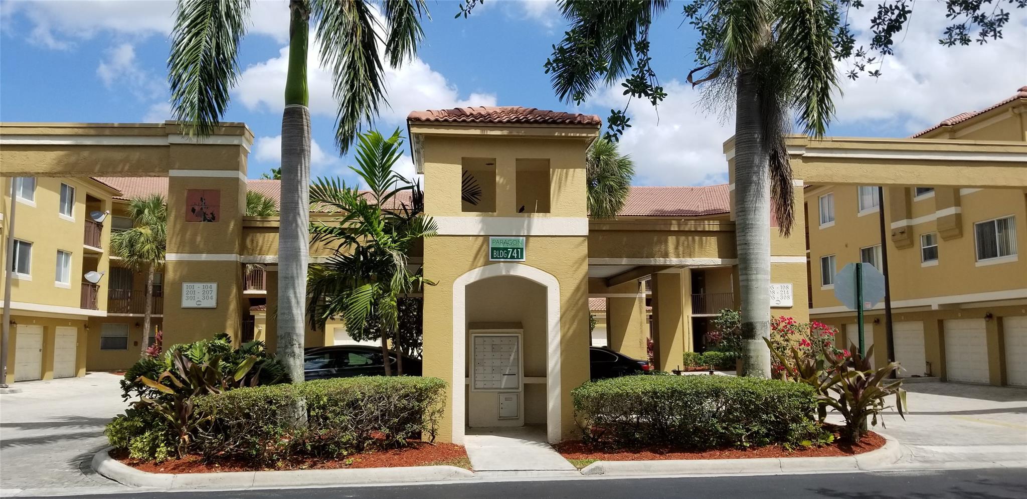 Paragon Plantation Condo