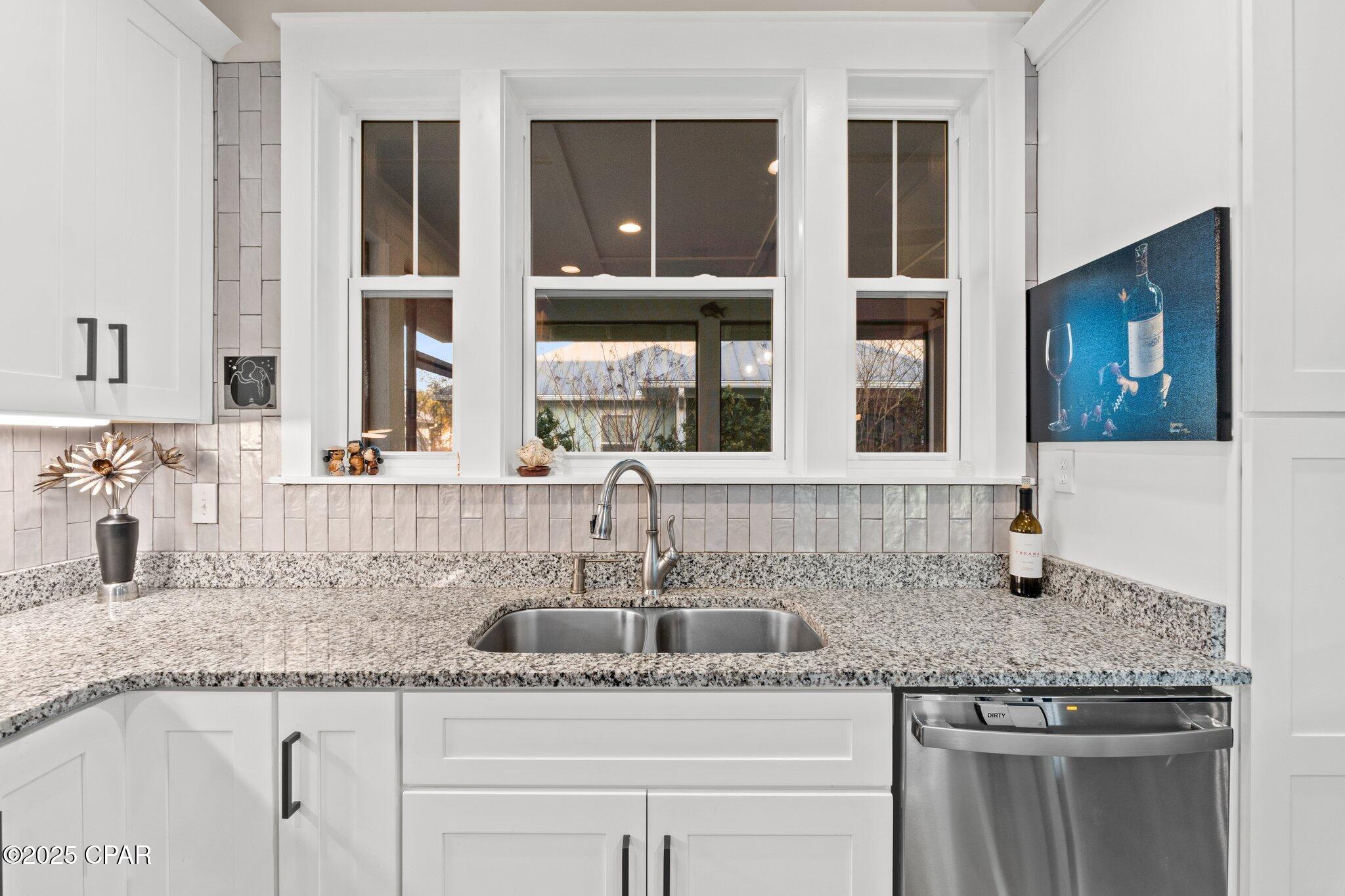 Image 18 For 108 St Charles Street