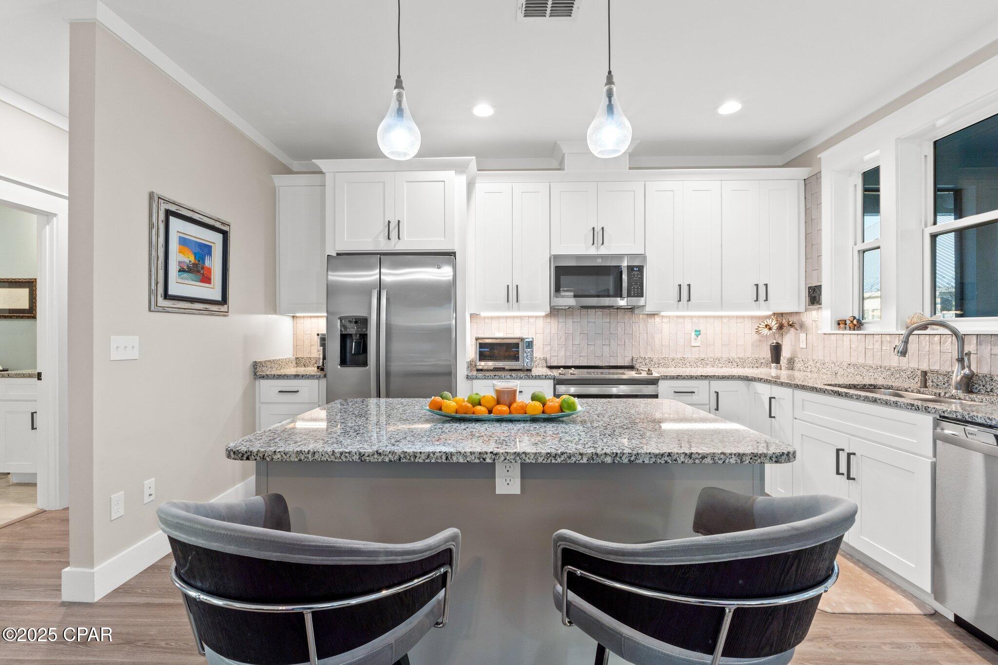 Image 22 For 108 St Charles Street