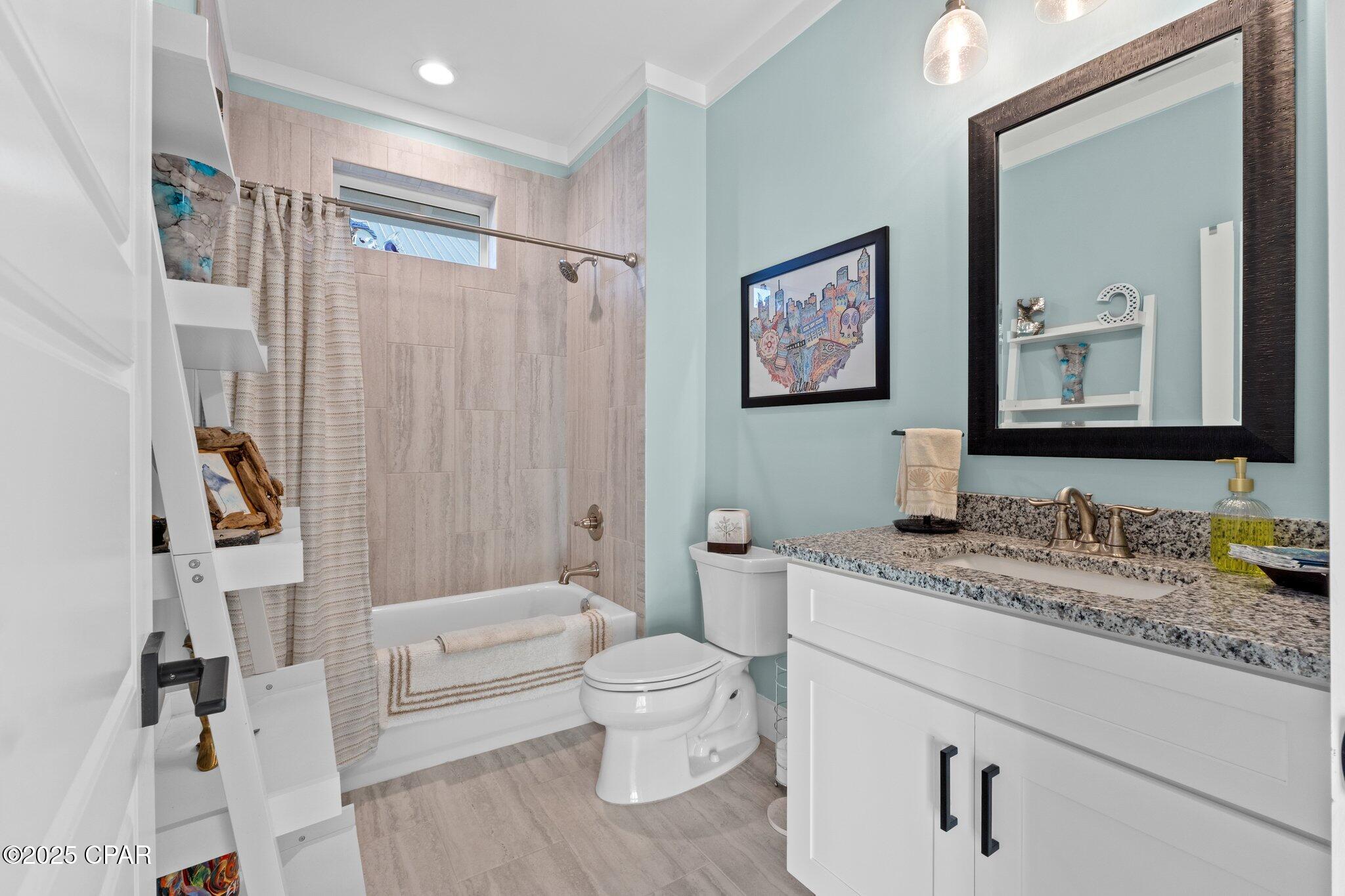 Image 46 For 108 St Charles Street