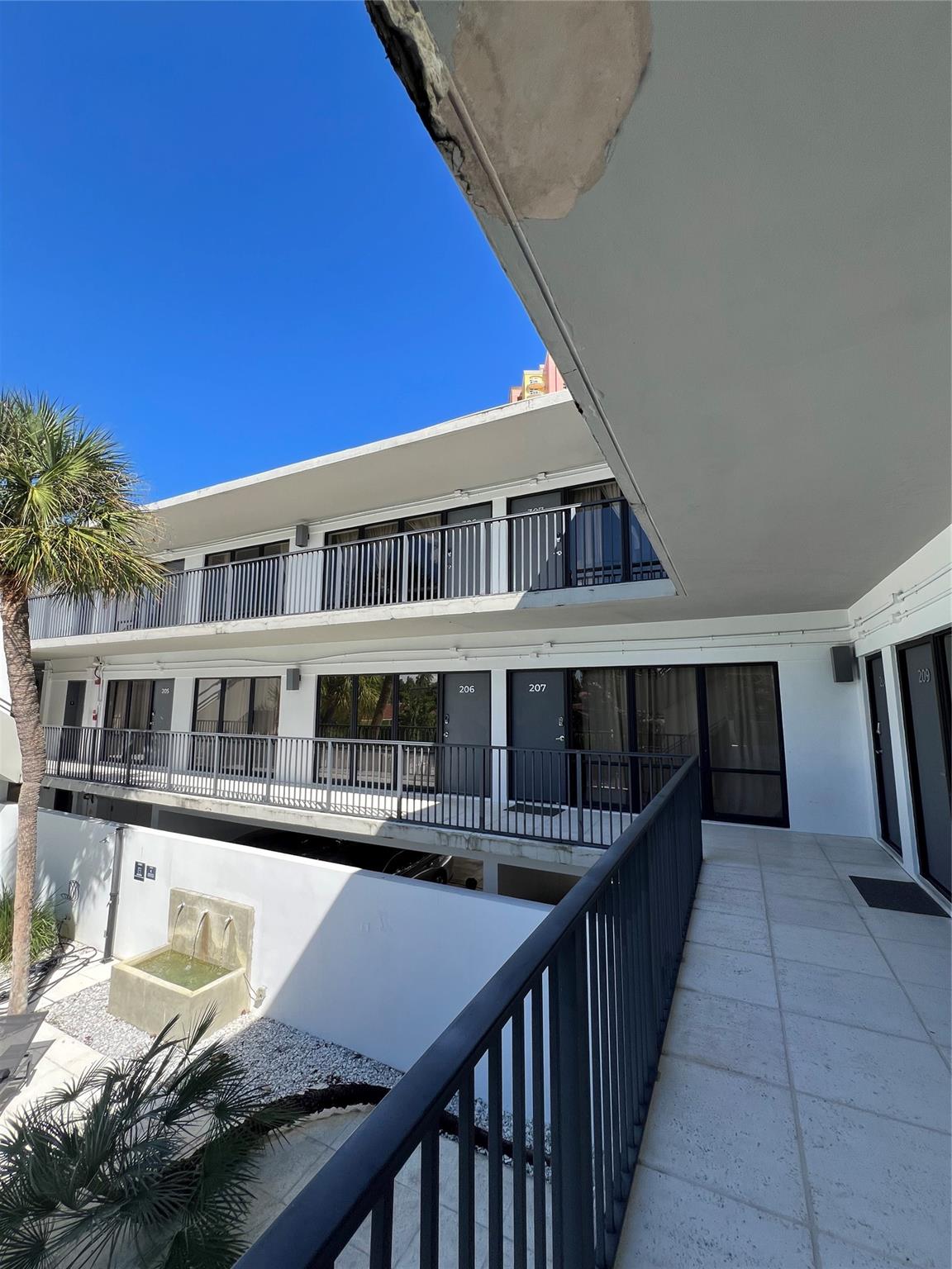 Lauderdale Beach Ext 27-4