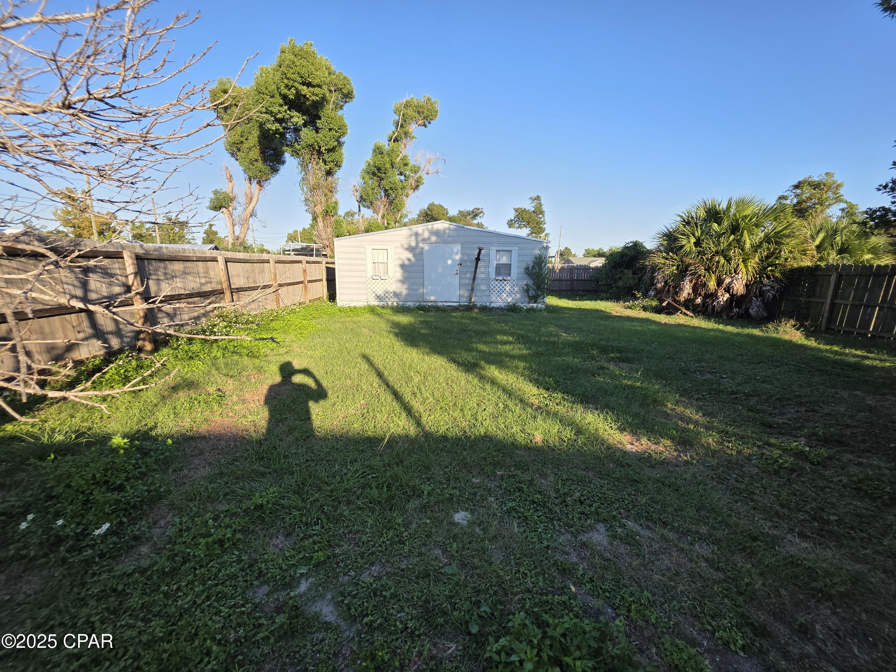 Image 18 For 228 East Avenue