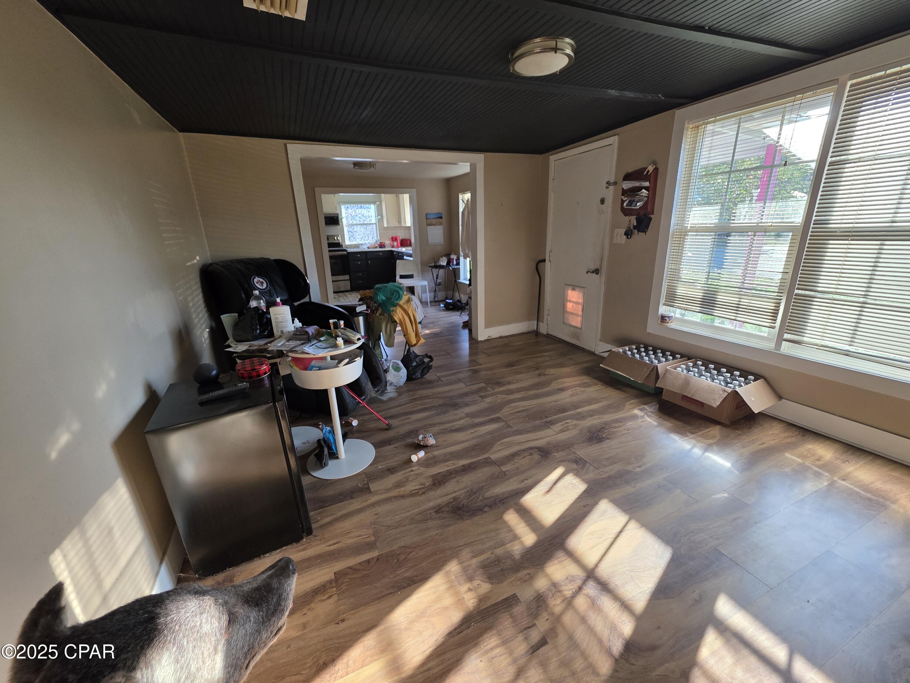 Image 9 For 228 East Avenue