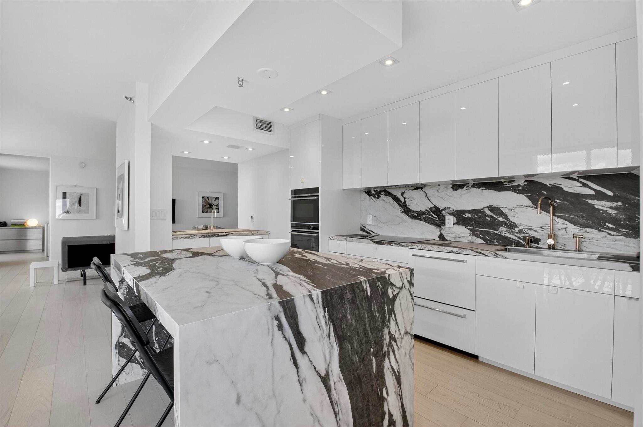 Willow Wood Midrise Condo