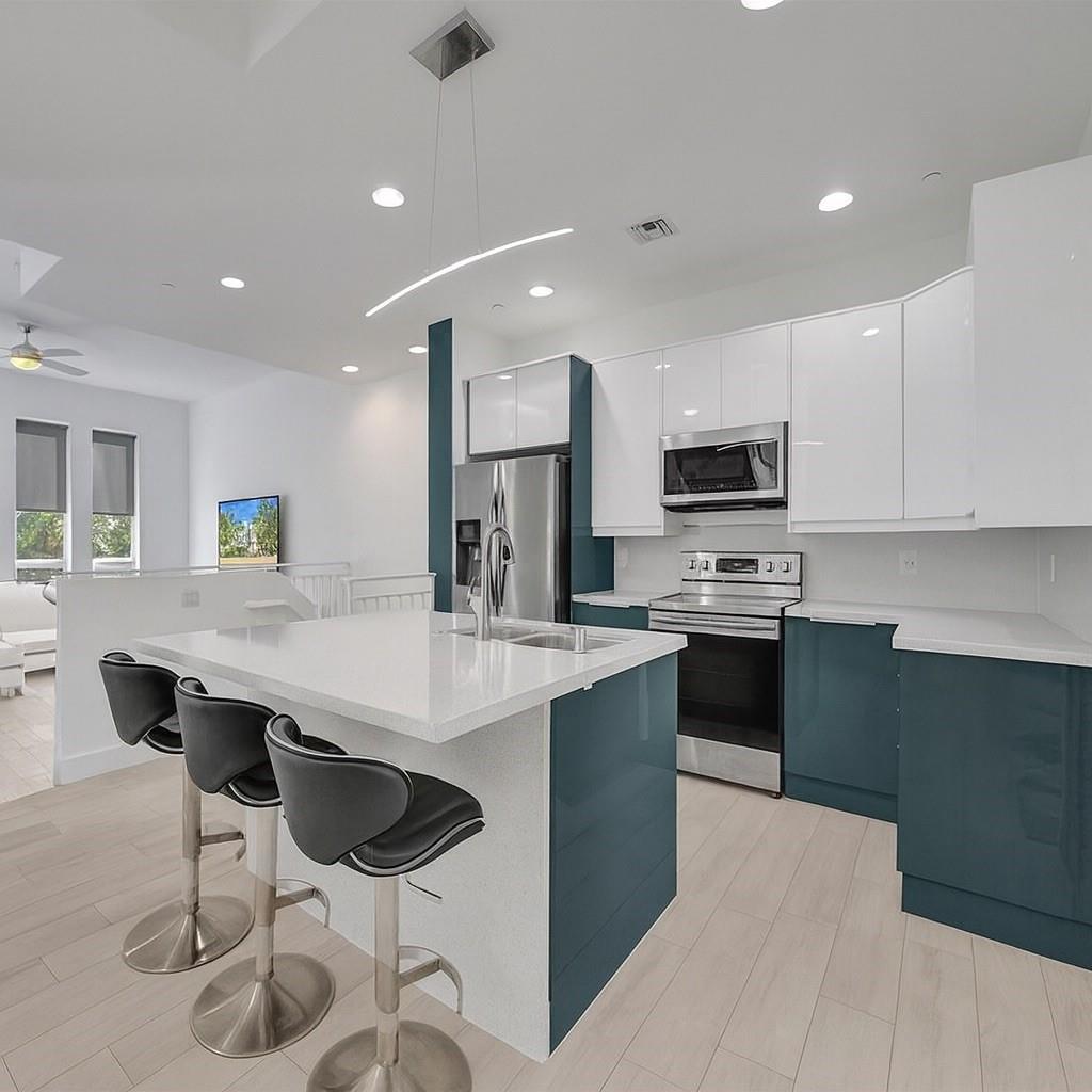 Homes for sale in Fort Lauderdale, FL | 703 Se 16Th Ct, Fort Lauderdale, FL 33316 | MLS# F10531145