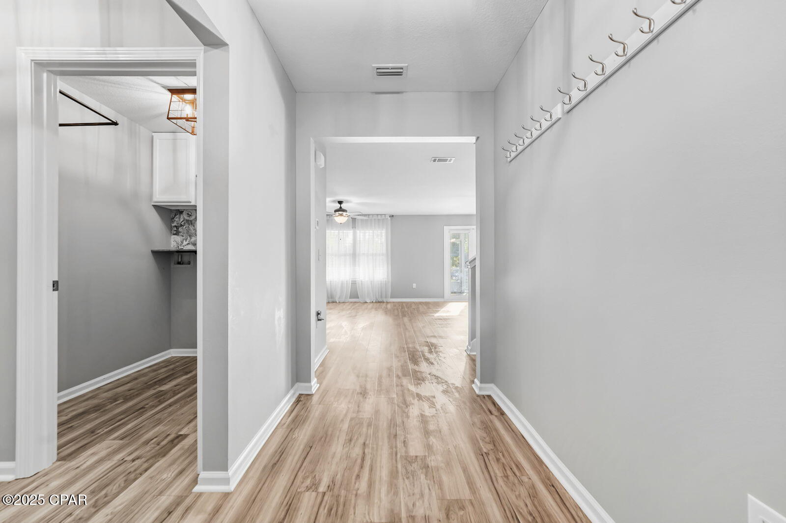 Image 2 For 7312 Port Place Street