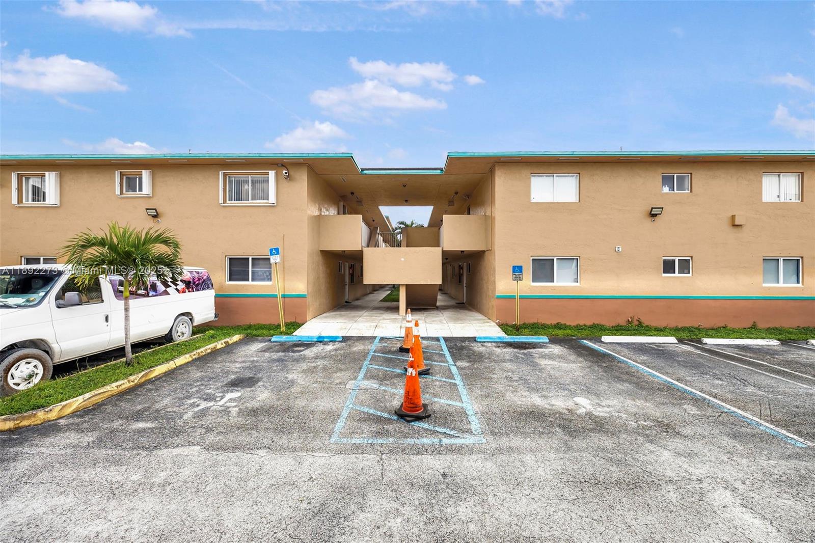 Homes for sale in Hialeah, FL | 2985 W 80Th St #109, Hialeah, FL 33018 | MLS# A11892273