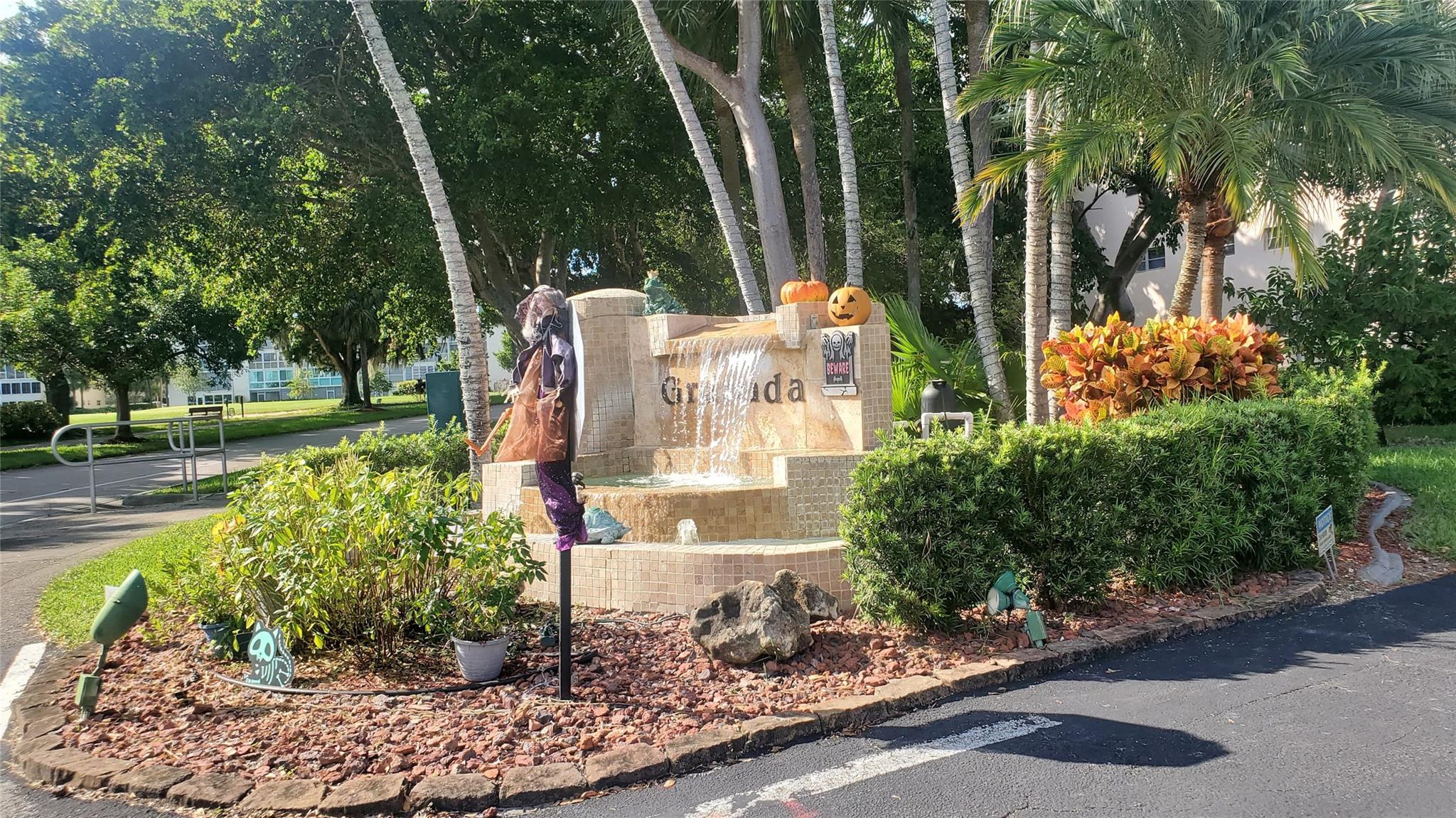 Granada Village E Wynmoor