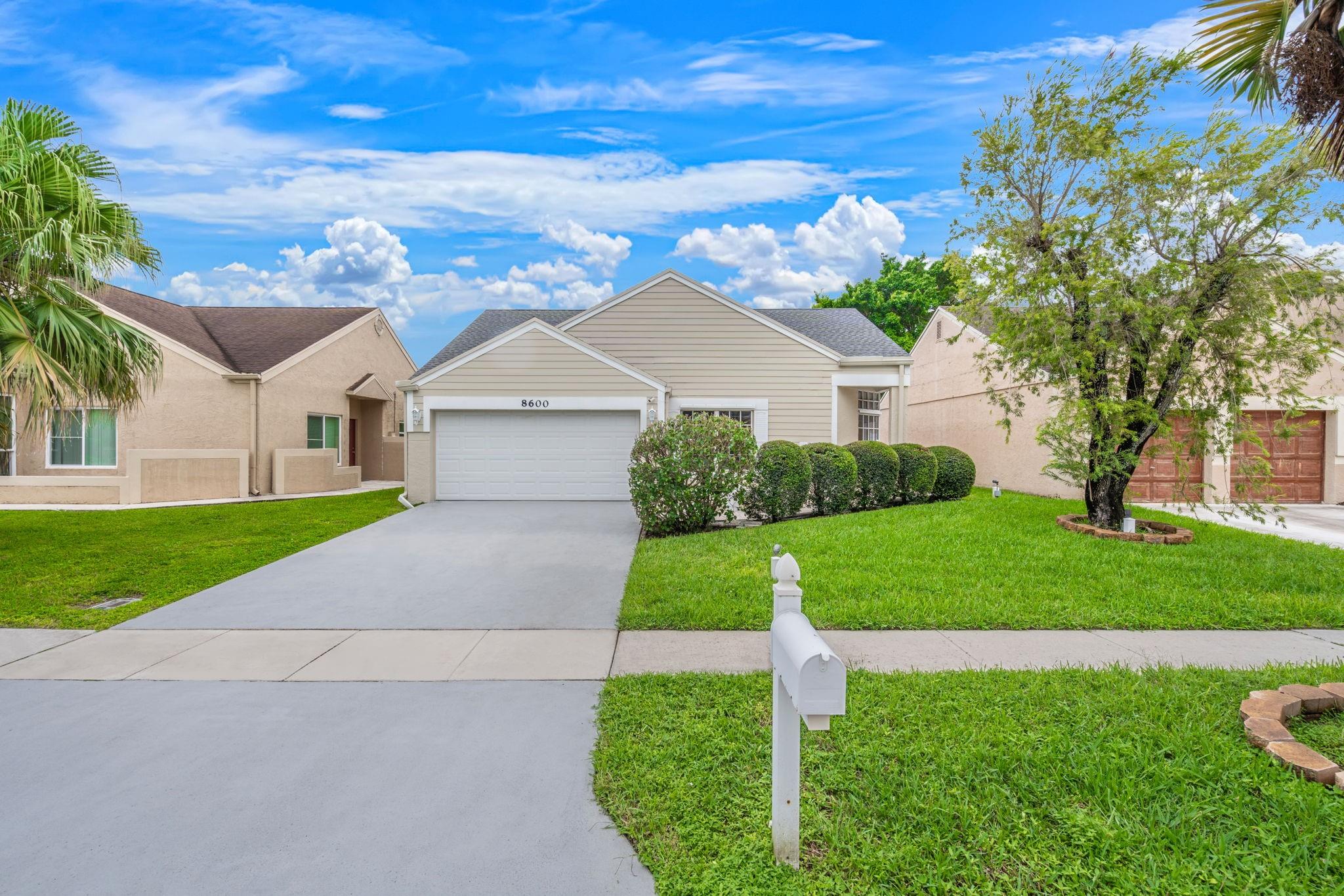 8600 Floralwood Dr Boca Raton FL 33433 | F10531815