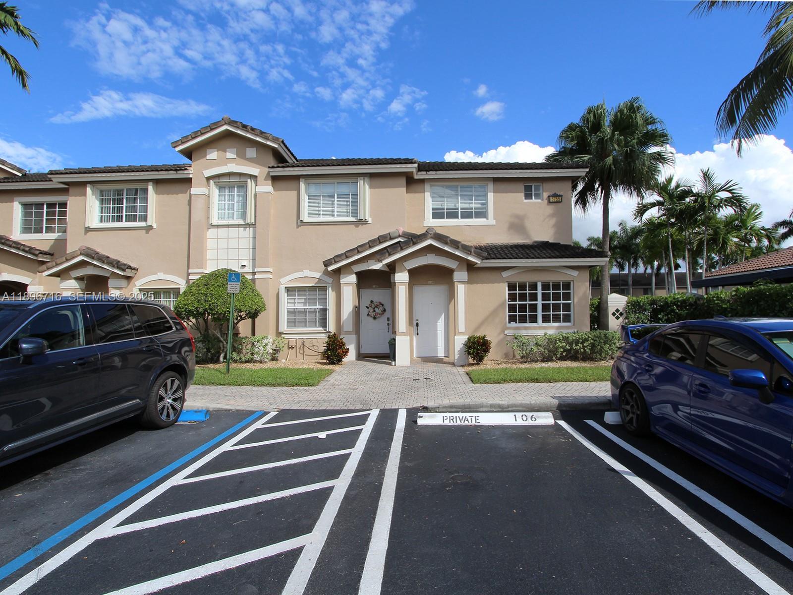 Las Brisas At Doral Condo