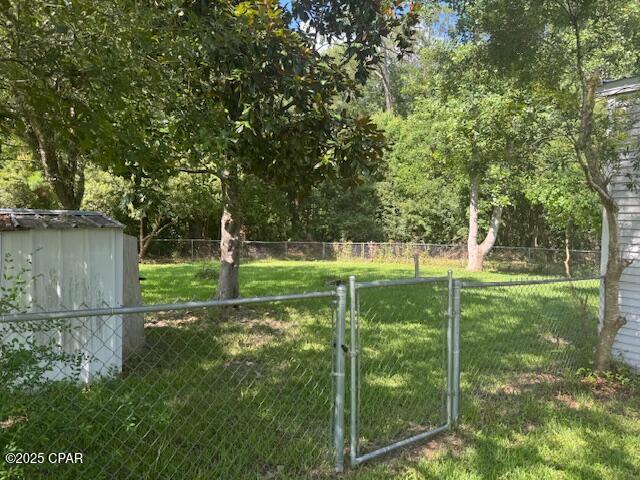 Listing photo id 21 for 607 Nebraska Avenue