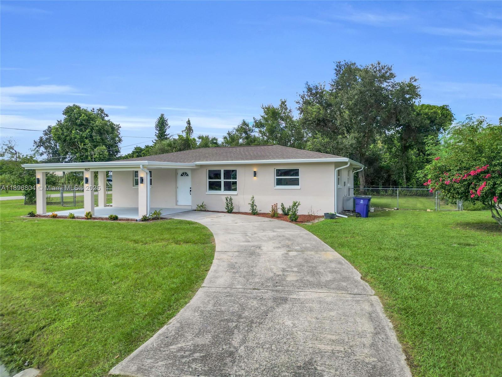 Homes for sale in Fort Myers, FL | 462 Muskegon Ave N, Fort Myers, FL 33905 | MLS# A11896804