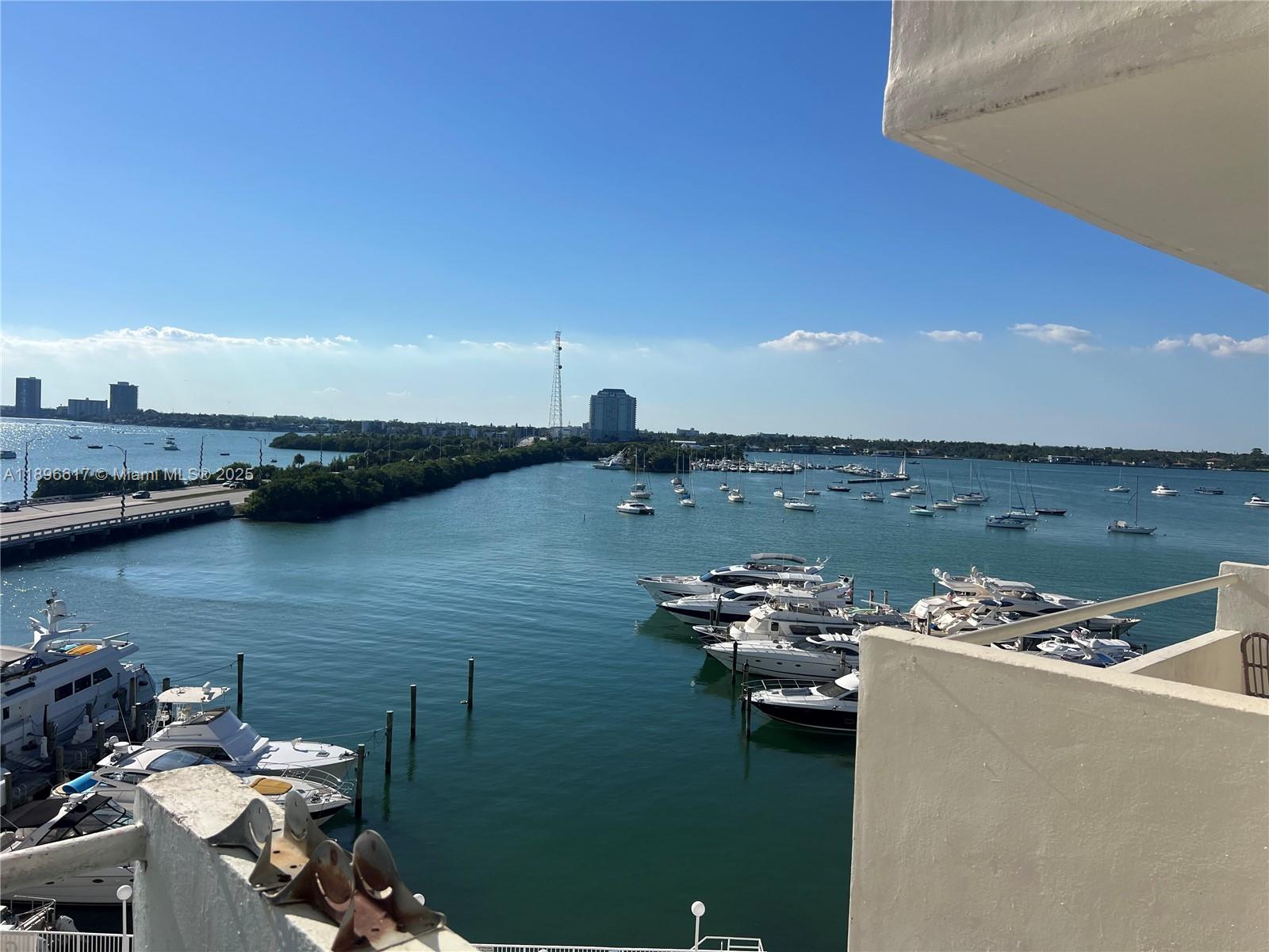 Bayshore Yacht & Tennis C