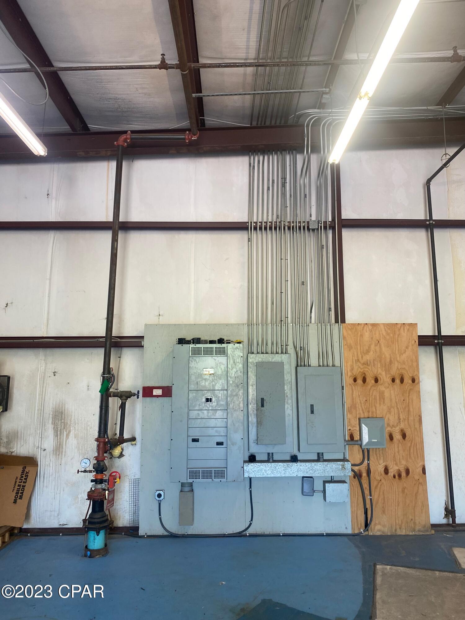 Image 8 For 4462 Lafayette Street