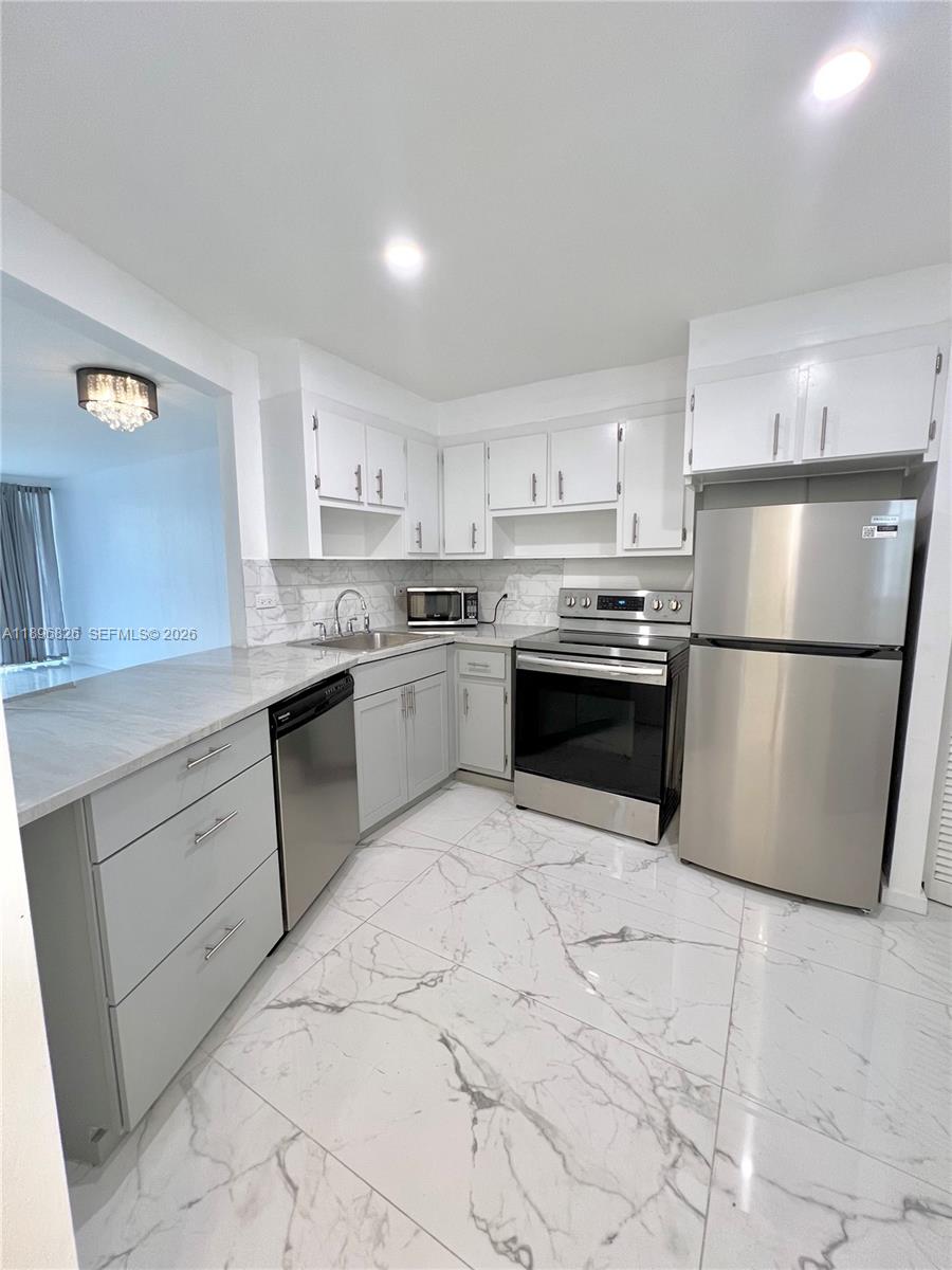 Jade Winds Group Bamboo G