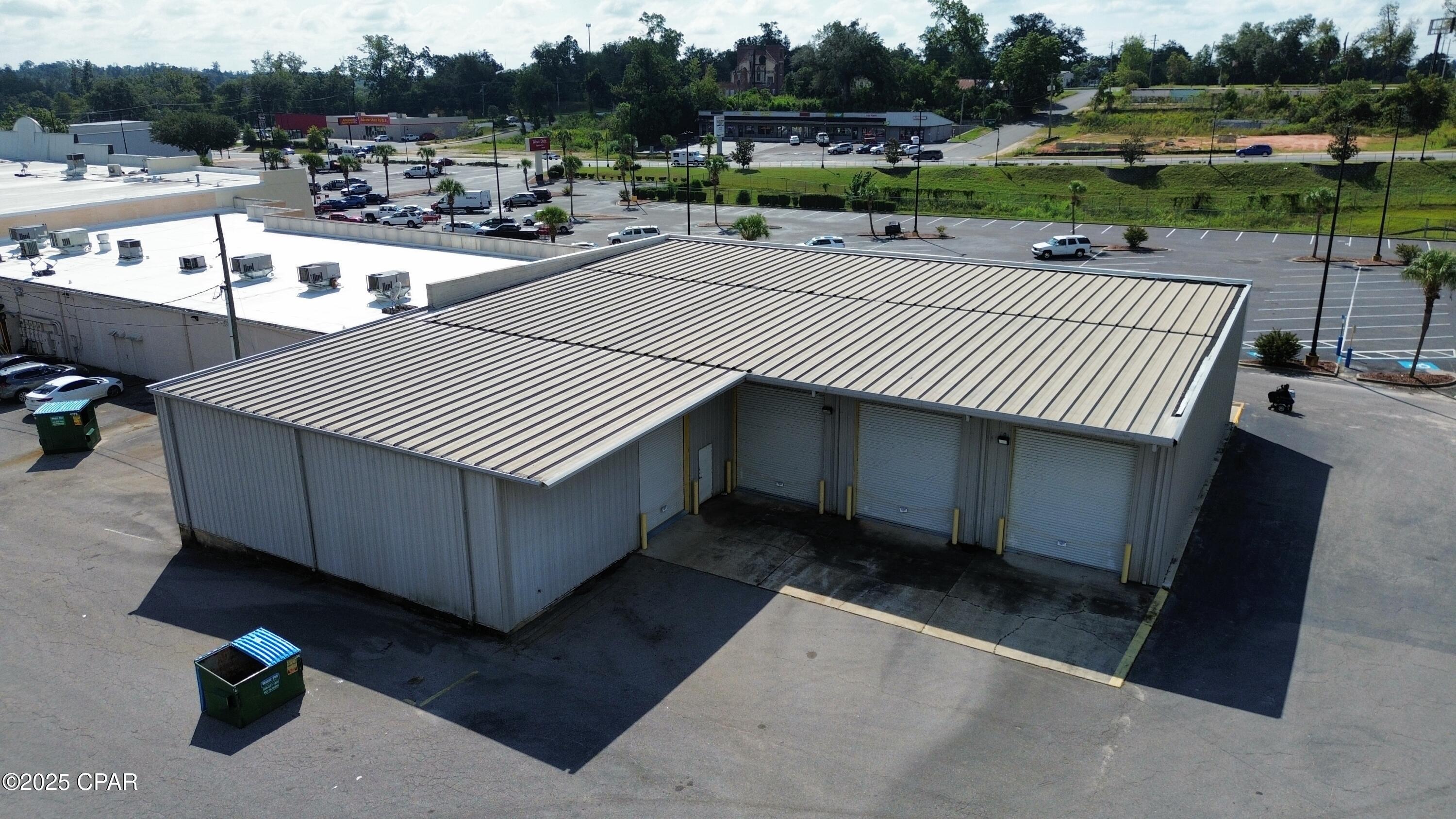 Image 2 For 4462 Lafayette St Street