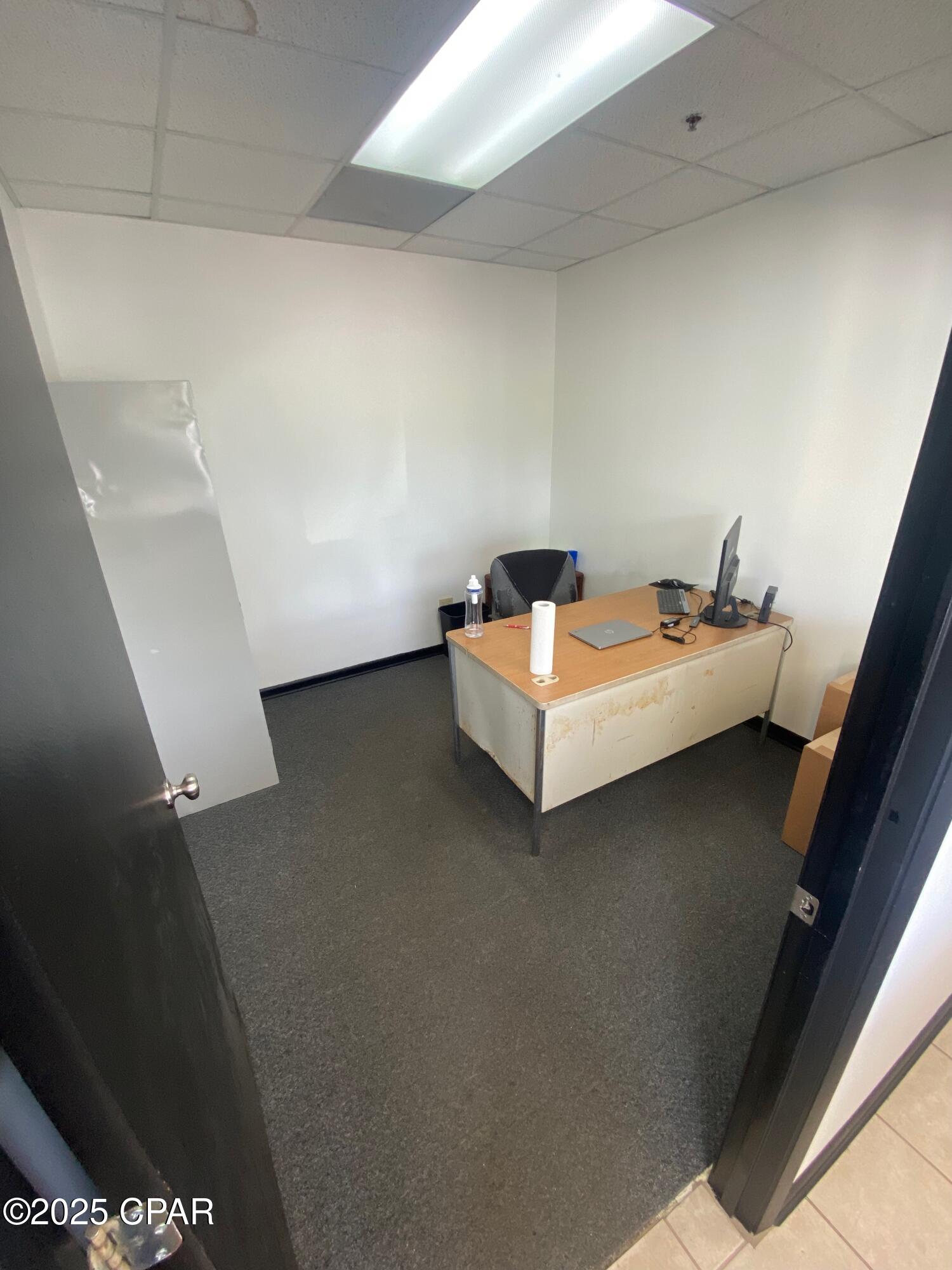 Image 5 For 4462 Lafayette St Street