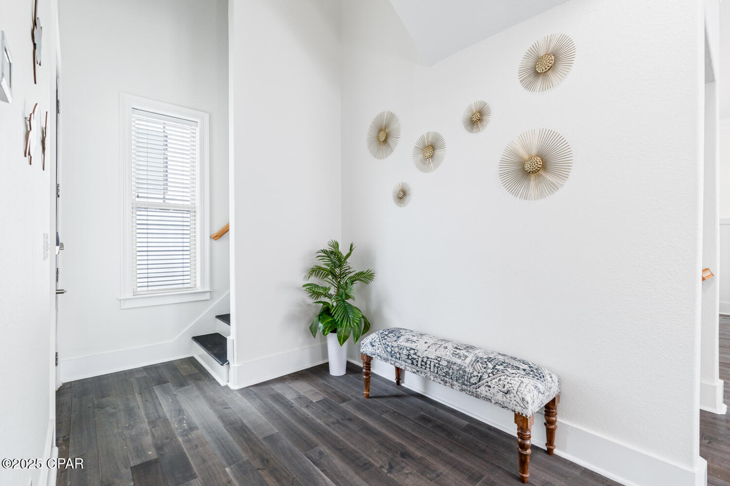 Listing photo id 18 for 337 Grande Pointe Circle