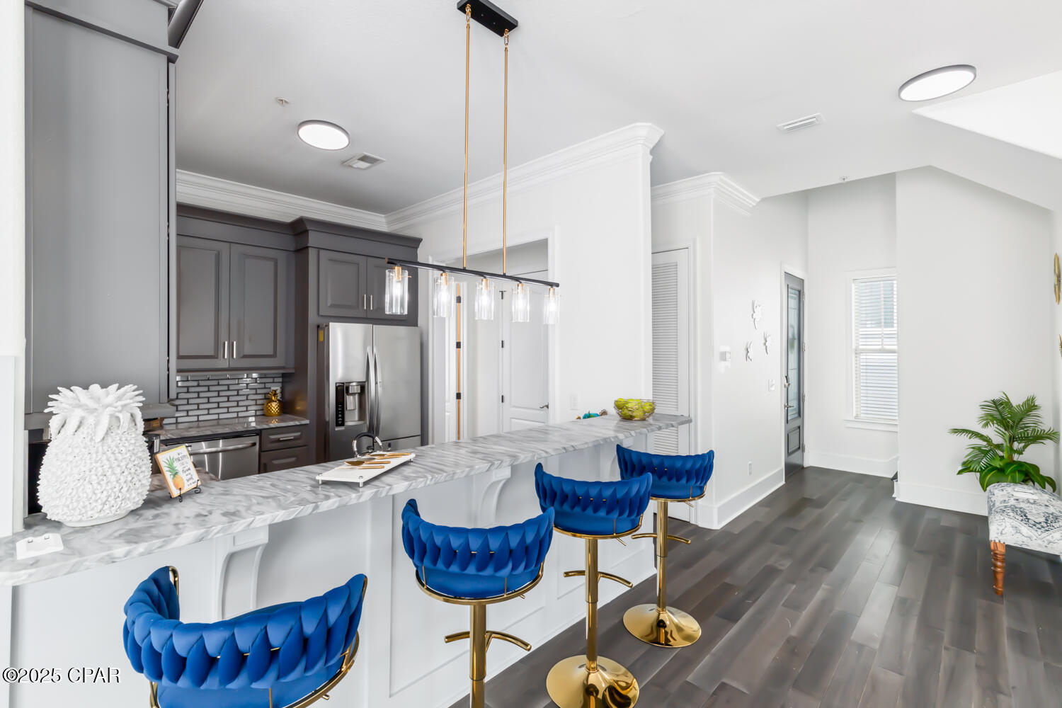 Listing photo id 25 for 337 Grande Pointe Circle