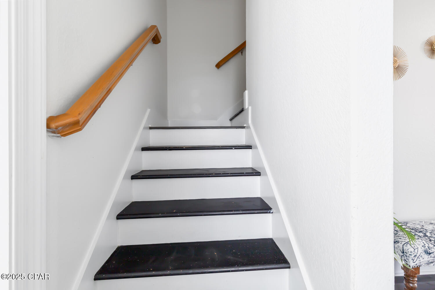 Listing photo id 33 for 337 Grande Pointe Circle