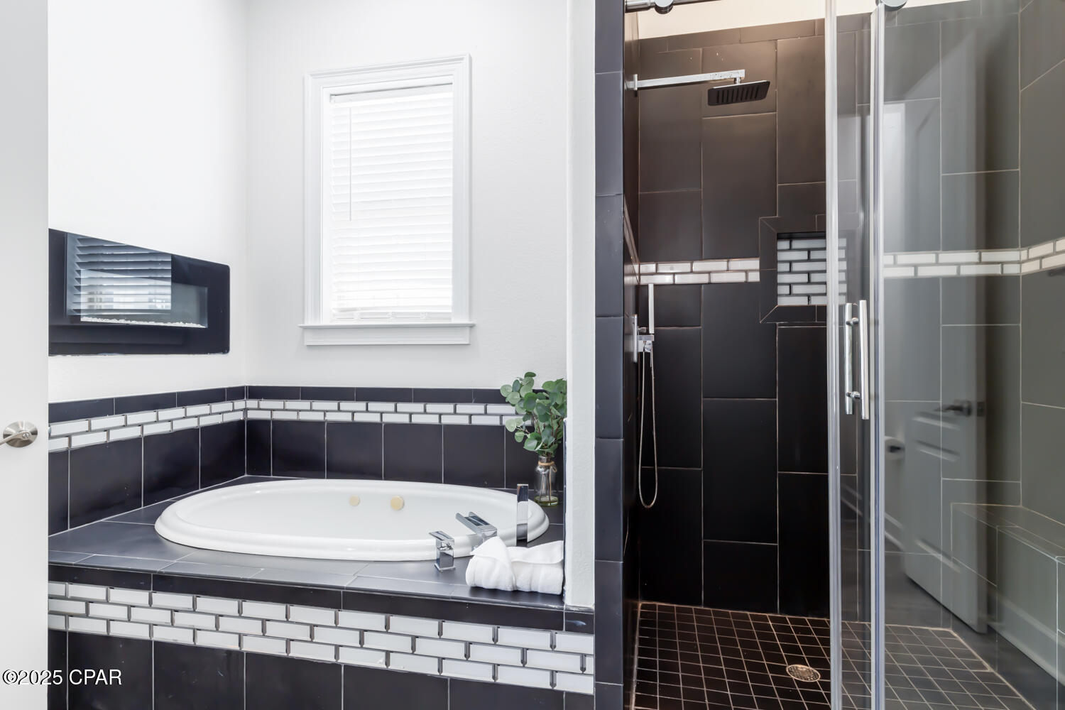 Listing photo id 46 for 337 Grande Pointe Circle