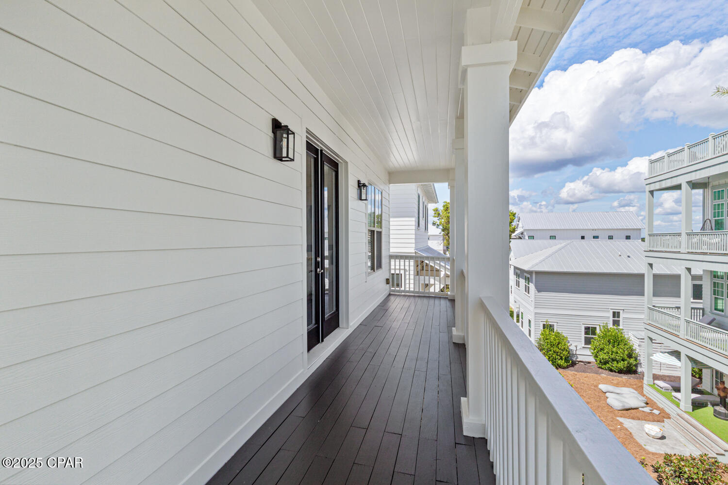 Listing photo id 59 for 337 Grande Pointe Circle