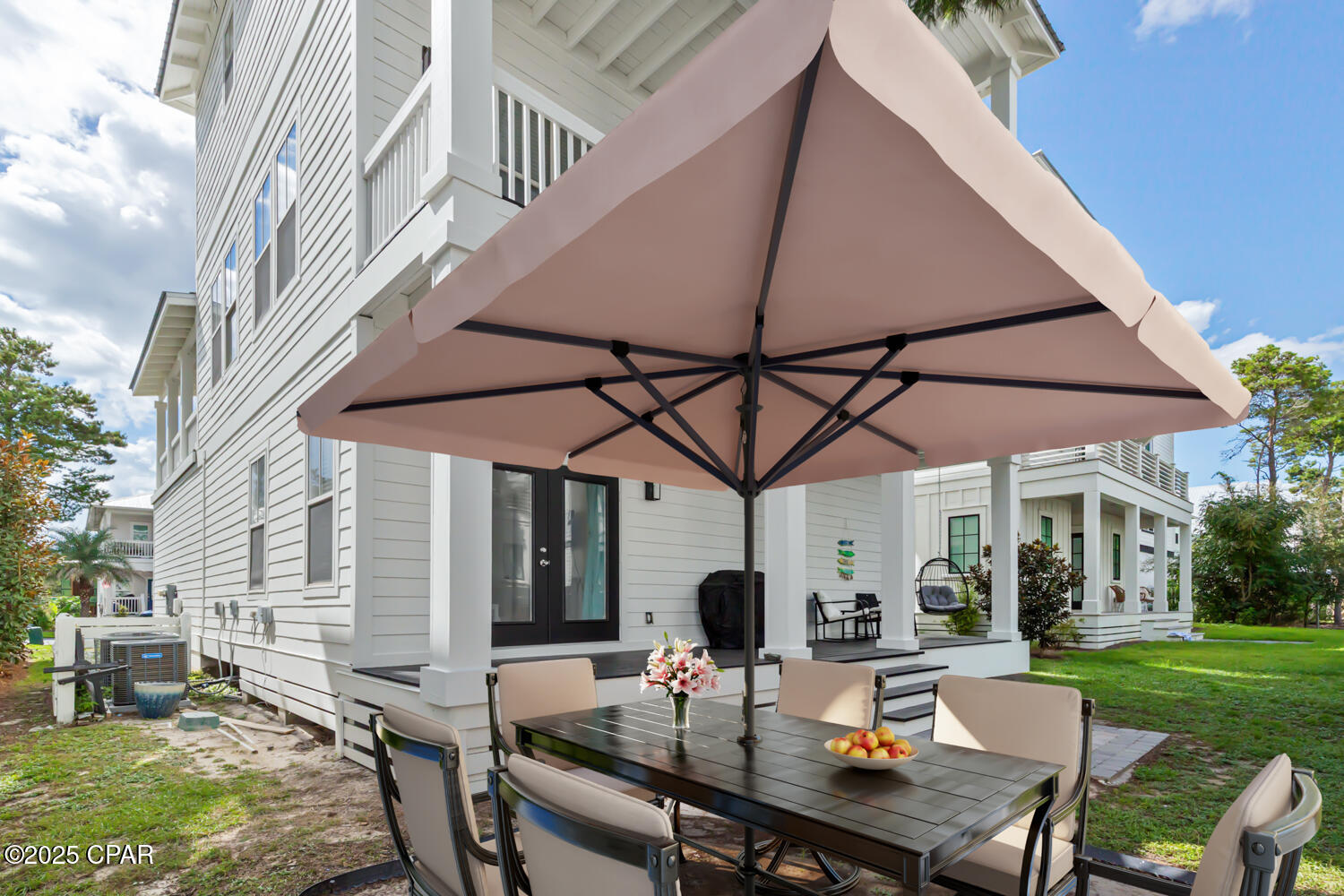 Listing photo id 70 for 337 Grande Pointe Circle