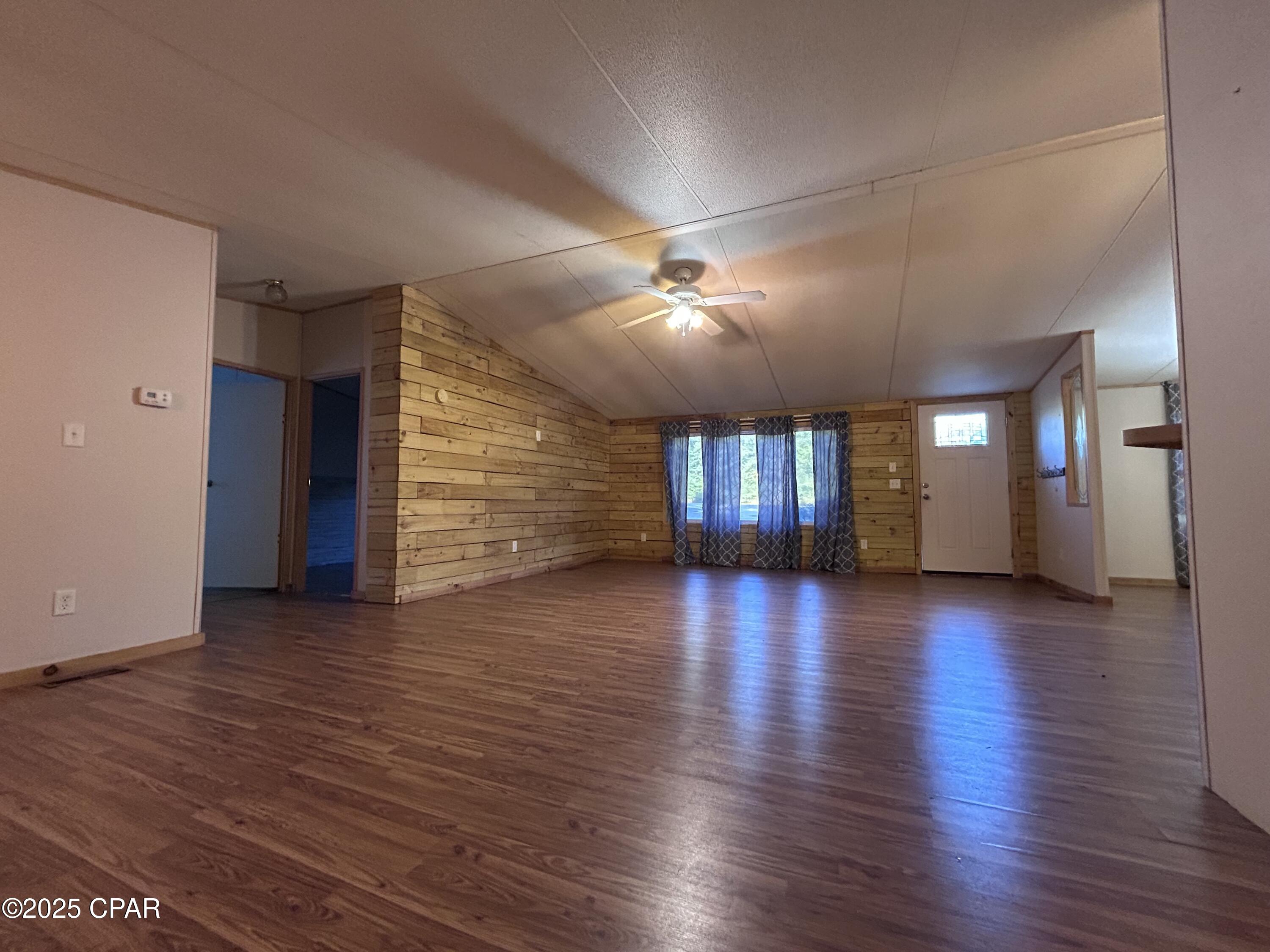 Listing photo id 4 for 2308 Cattle Drive