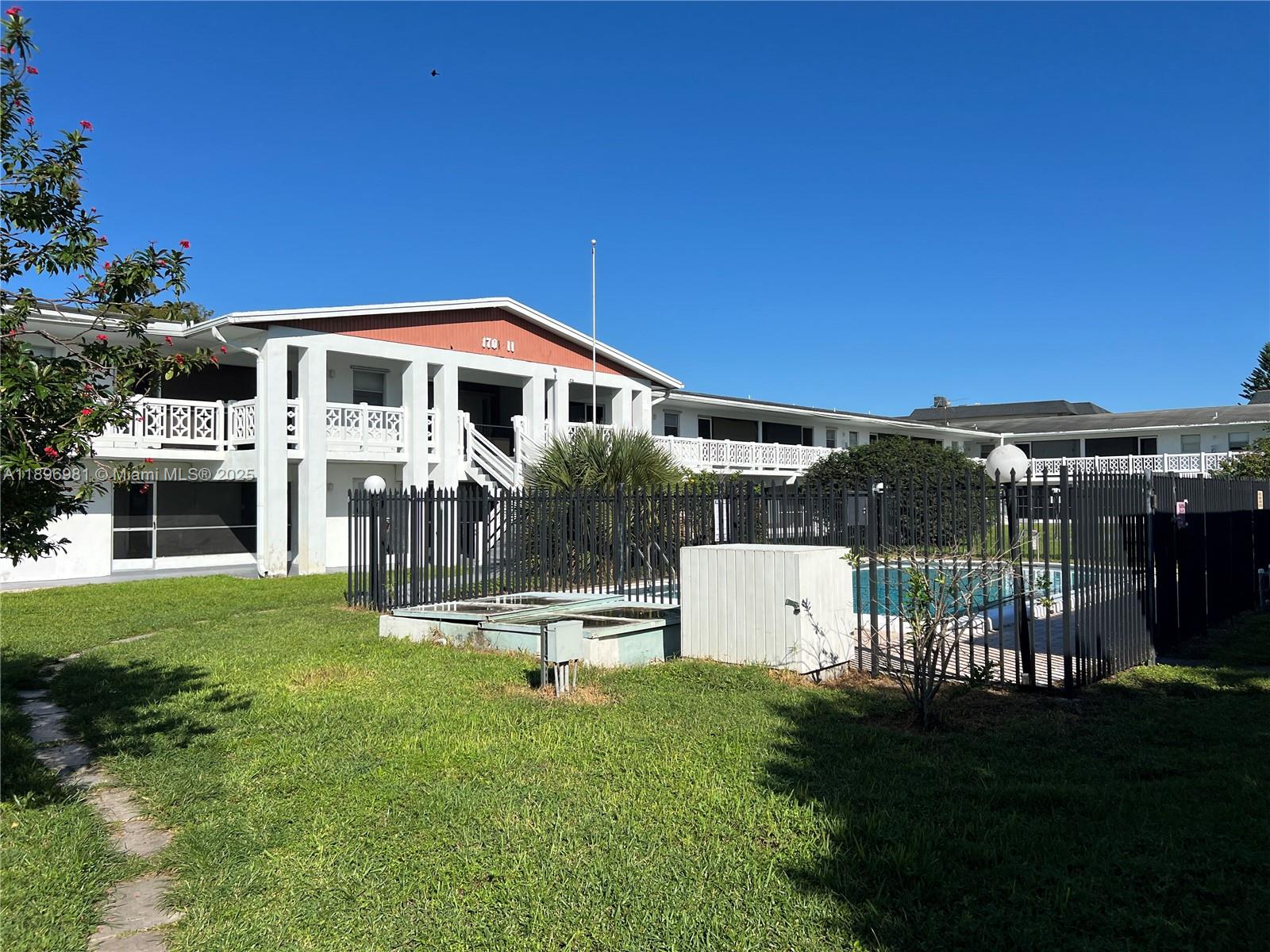 Edgewood Greens Condo