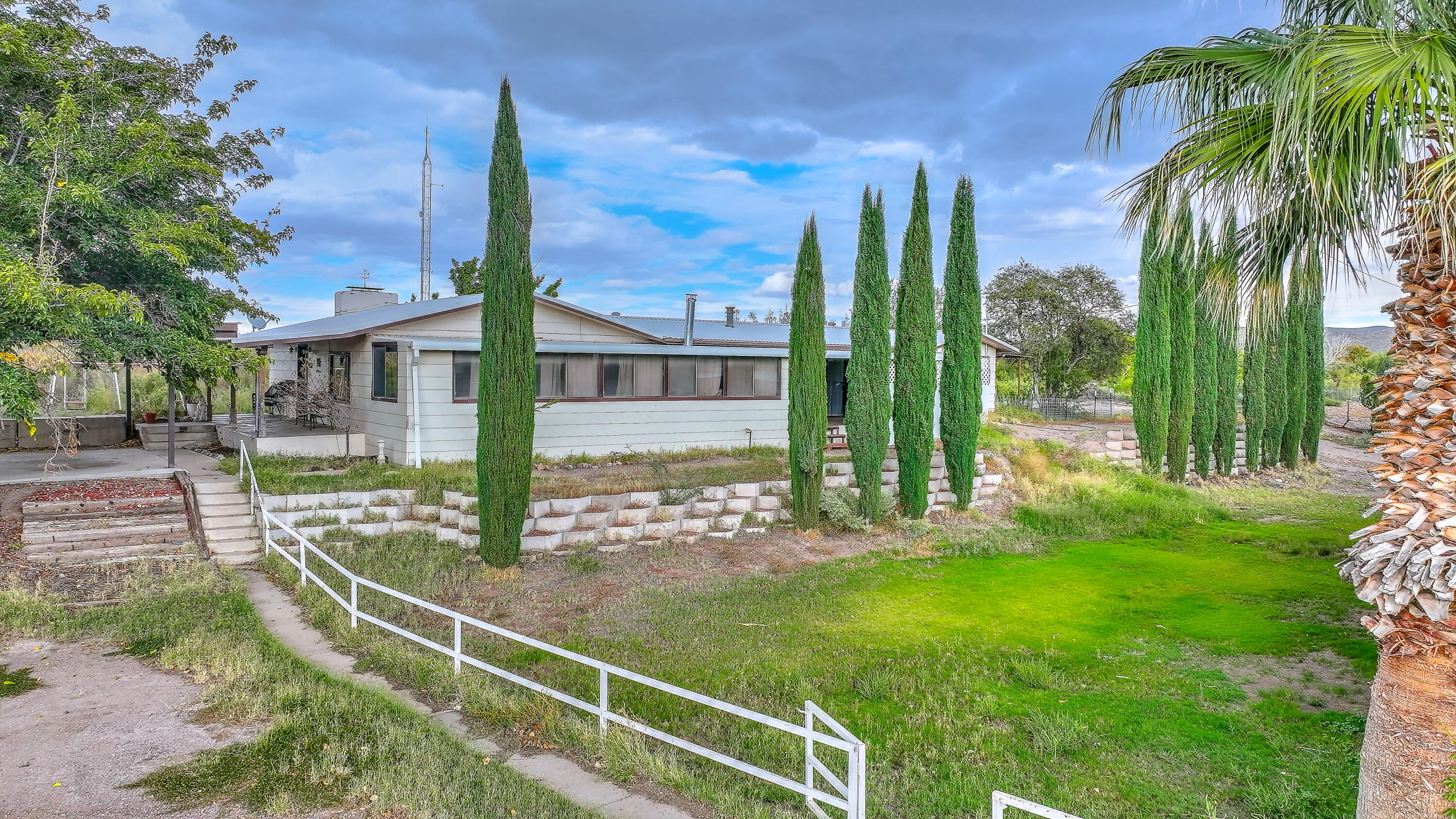 Homes for sale in Truth Or Consequences, NM | 1715 Carrie St, Truth Or Consequences, NM 87901 | MLS# 1092990