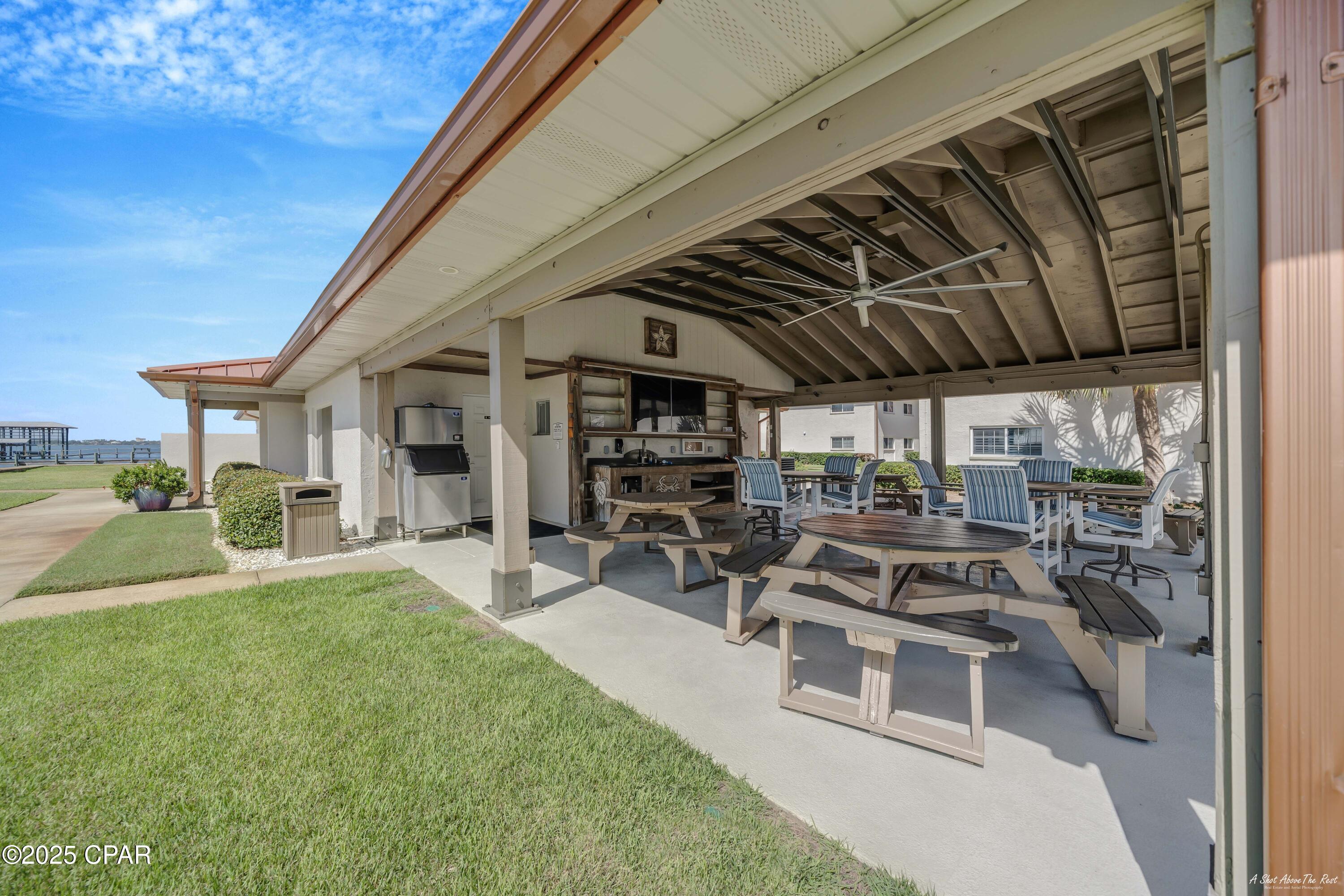 Image 60 For 2100 W Beach Drive N101