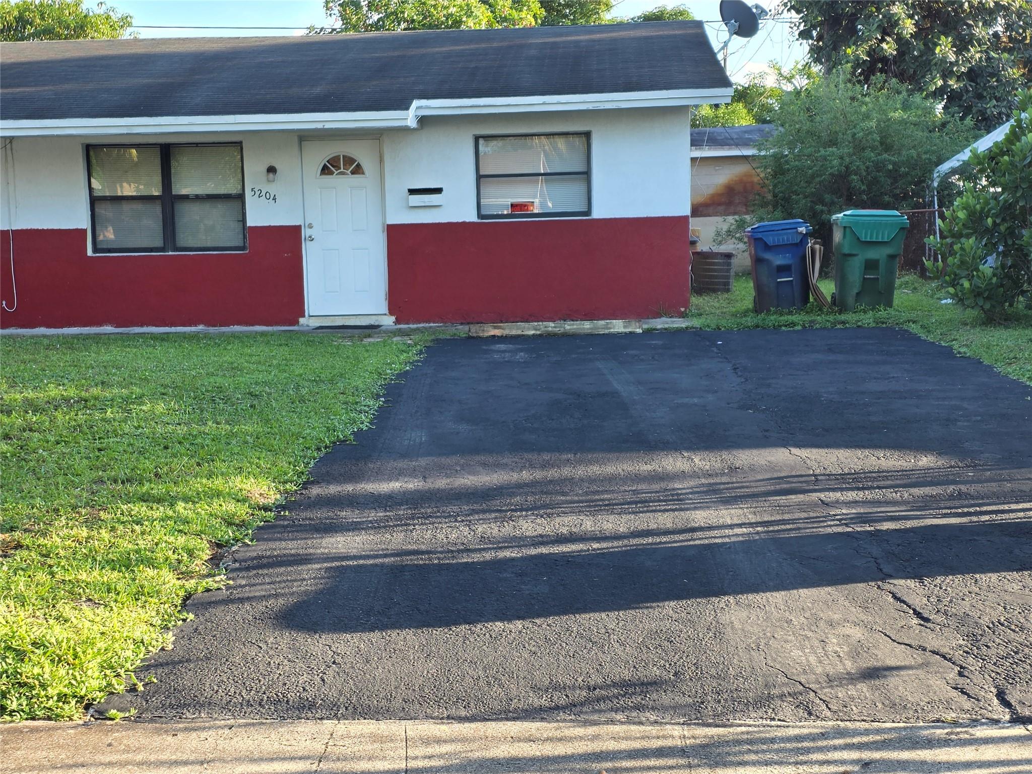 Sunshine Villas 66-49 B