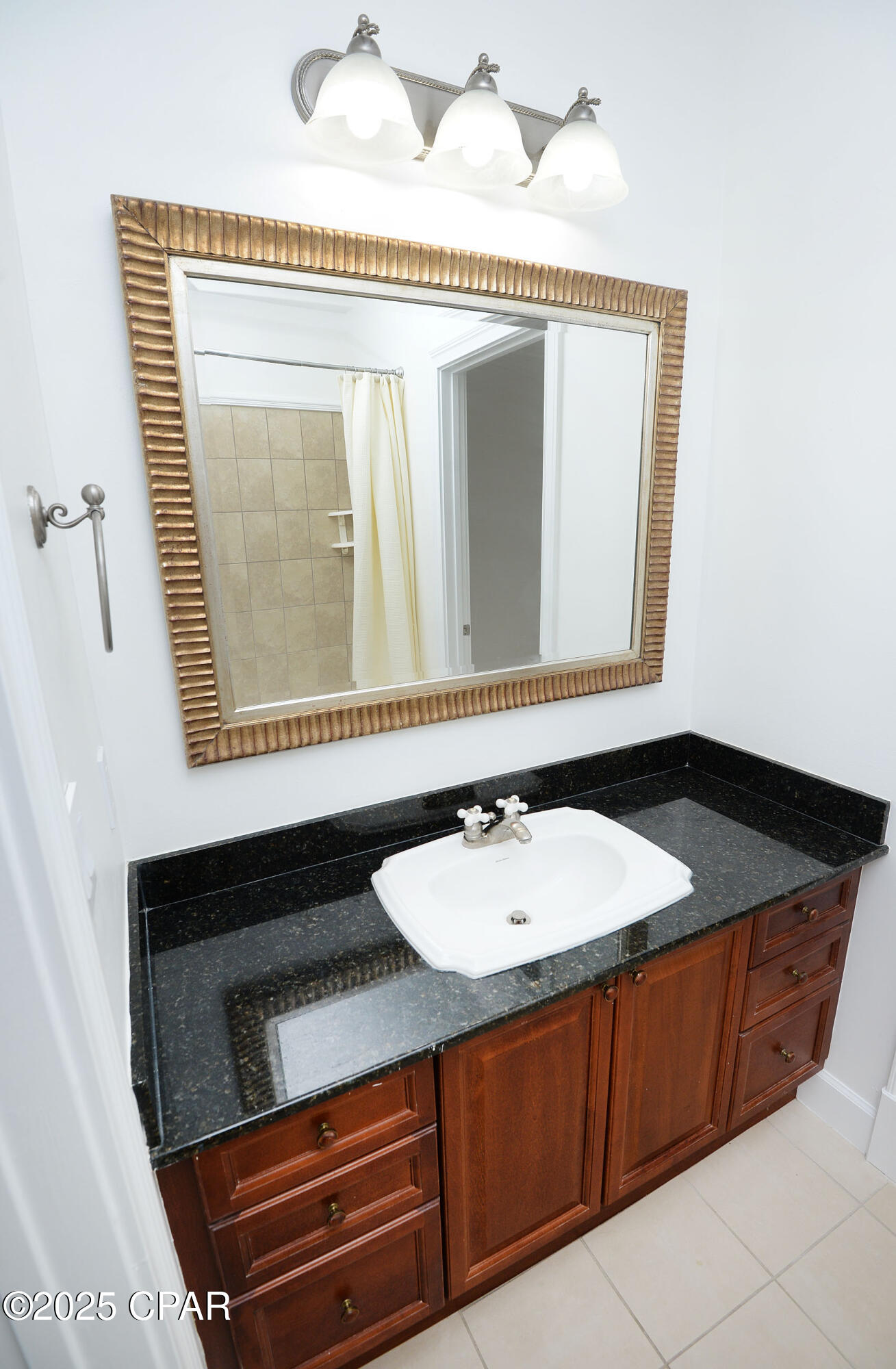 Image 18 For 3001 10th Street 711