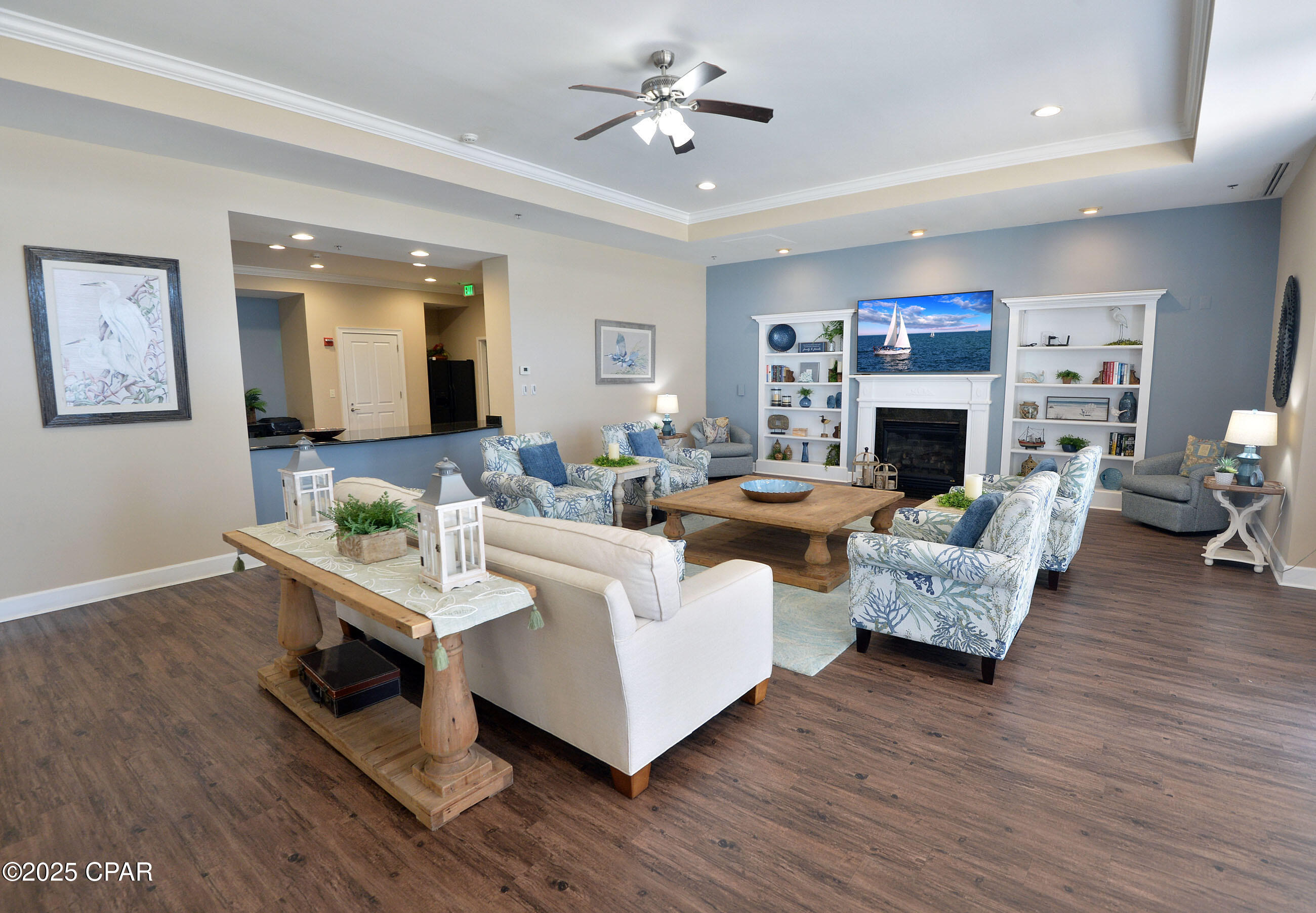 Image 32 For 3001 10th Street 711