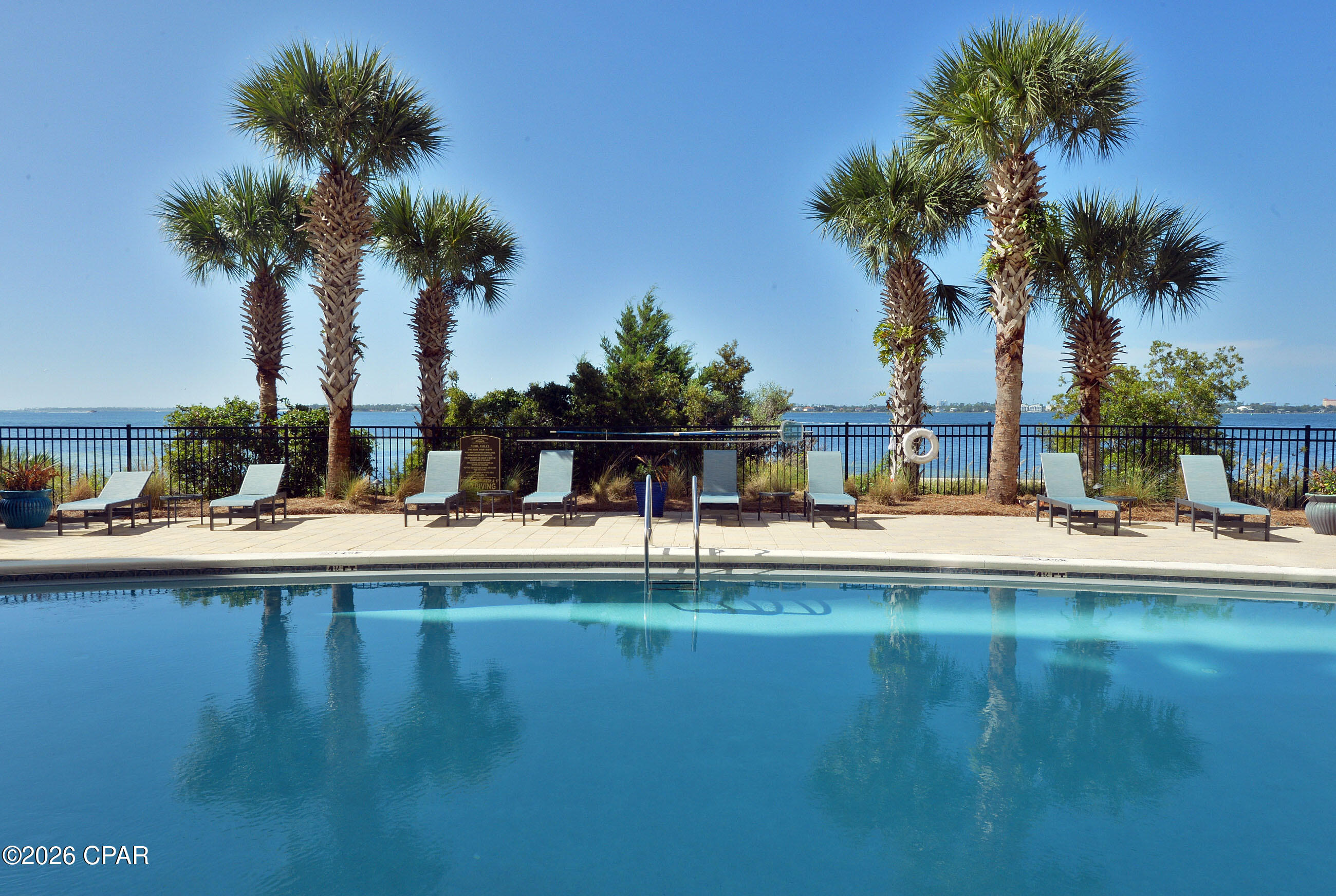 Image 32 For 3001 10th Street 711