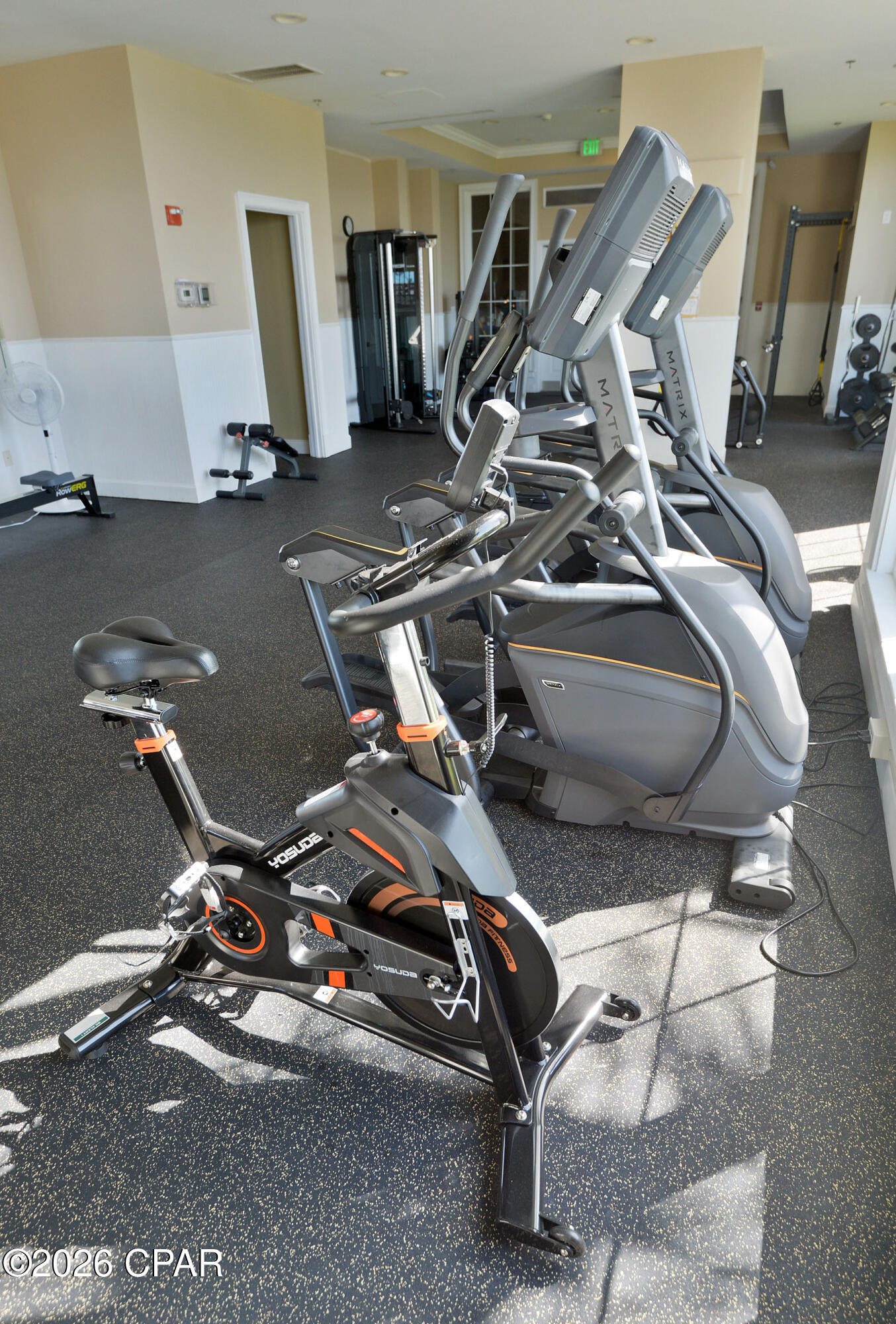 Image 35 For 3001 10th Street 711