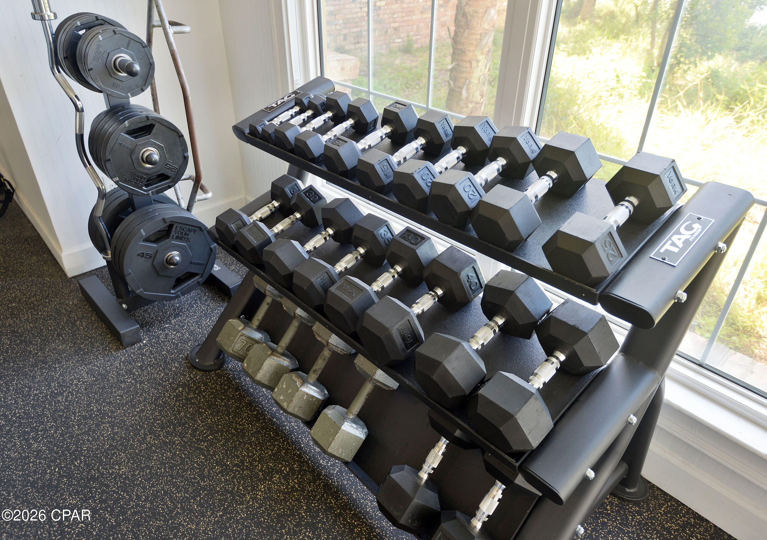 Image 36 For 3001 10th Street 711