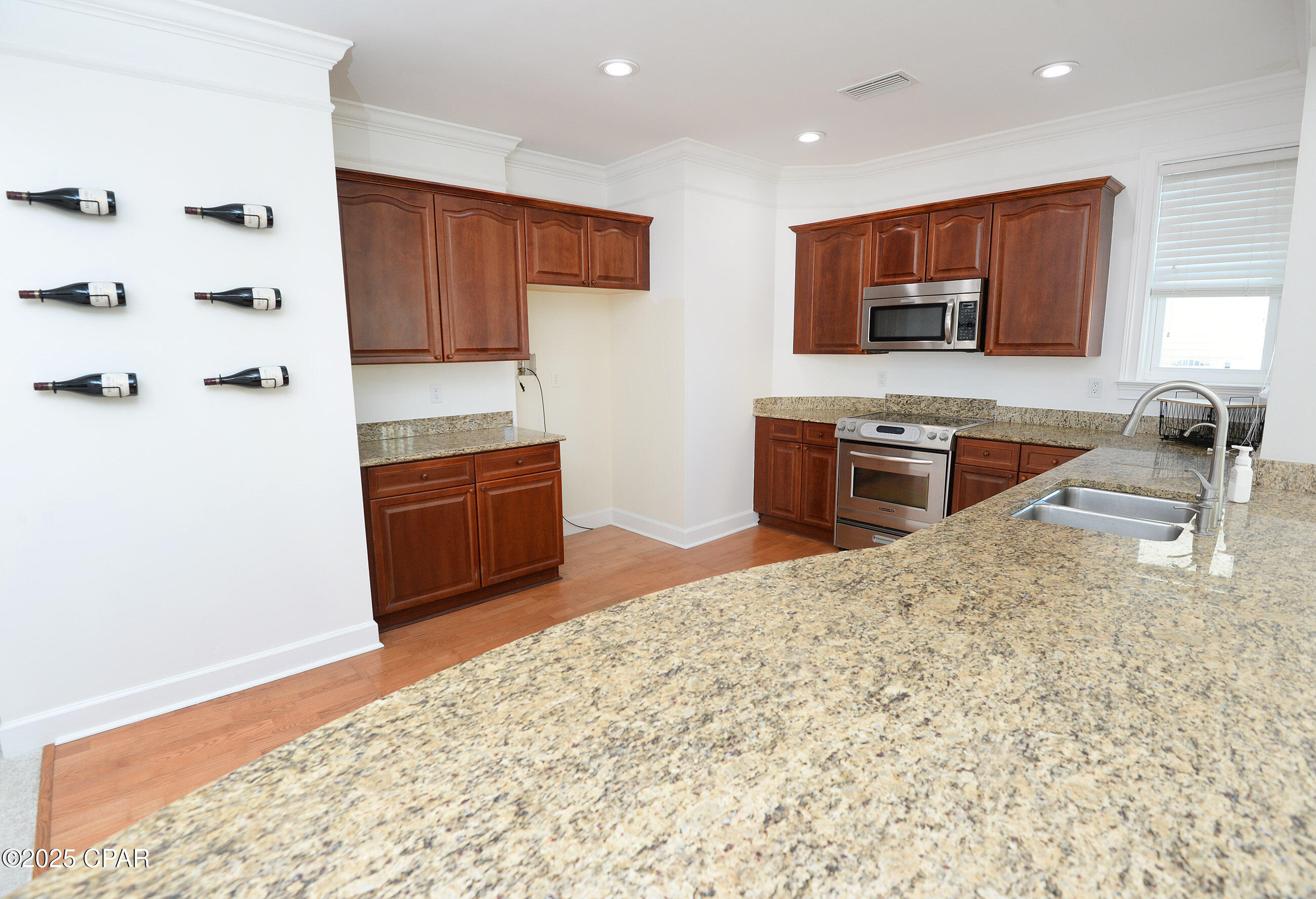 Image 9 For 3001 10th Street 711