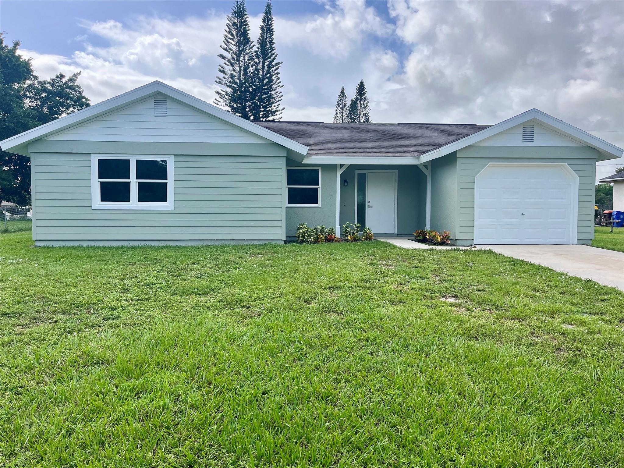 Homes for sale in Vero Beach, FL | 965 Highland Dr Sw, Vero Beach, FL 32962 | MLS# F10530213