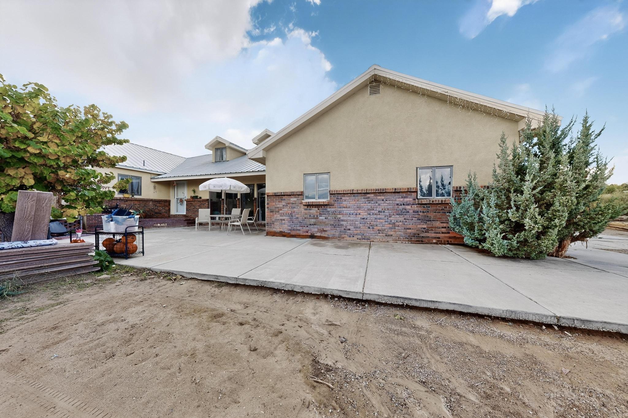 Homes for sale in Corrales, NM | 135 Reclining Acres Rd, Corrales, NM 87048 | MLS# 1093013