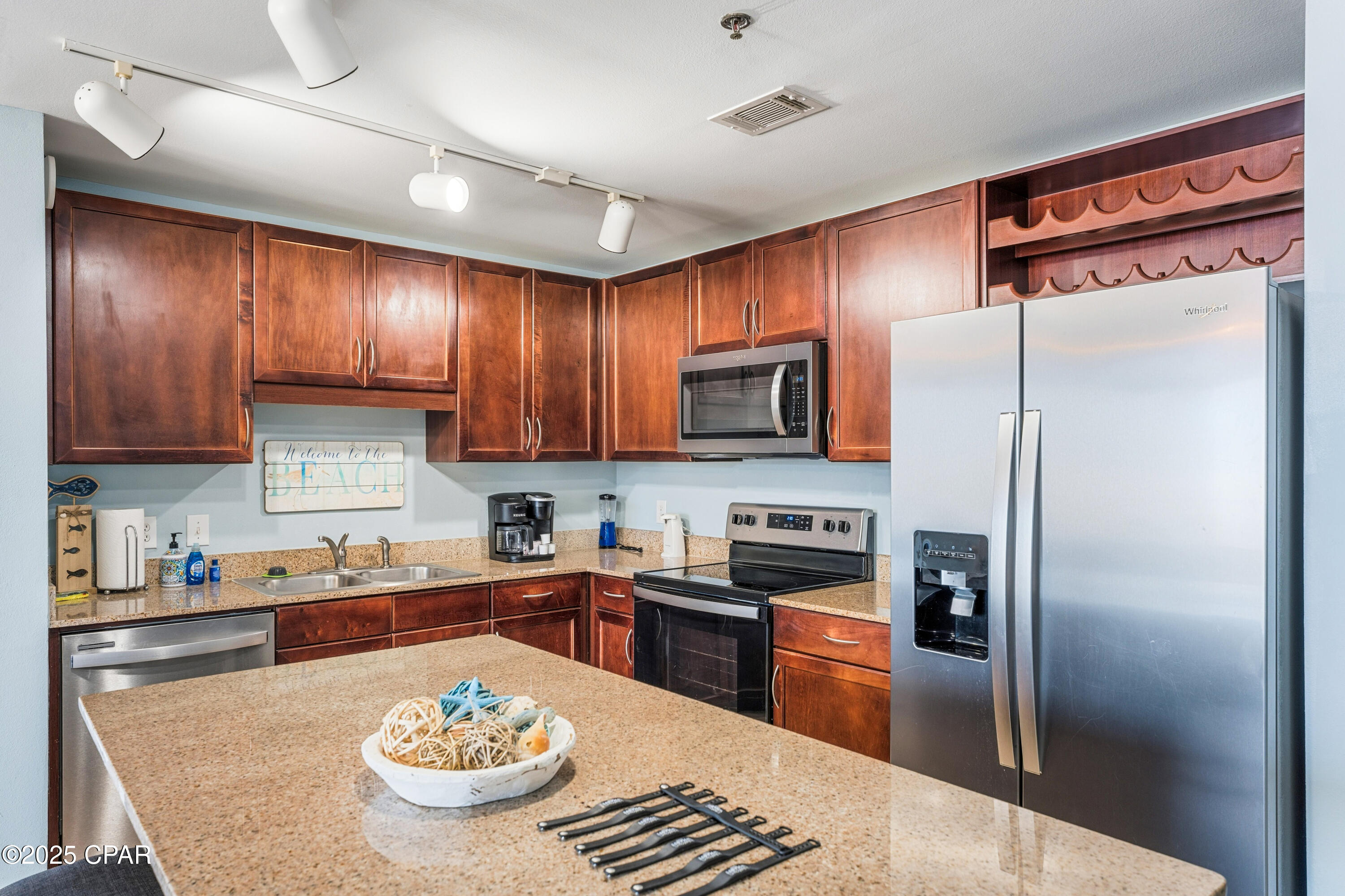 Image 9 For 9860 Thomas Drive 622