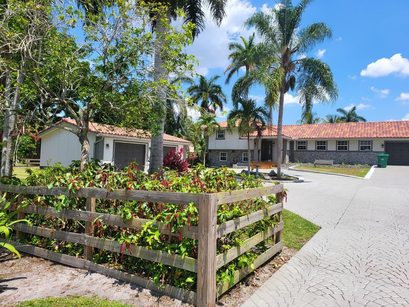11081 Sw 30th Ct Davie FL 33328 | F10530945