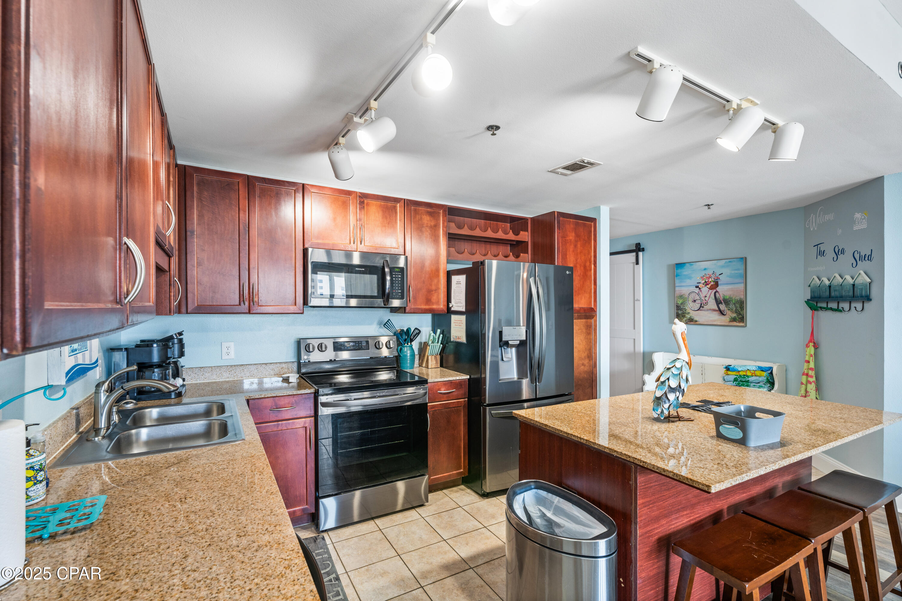 Image 19 For 9860 Thomas Drive 621