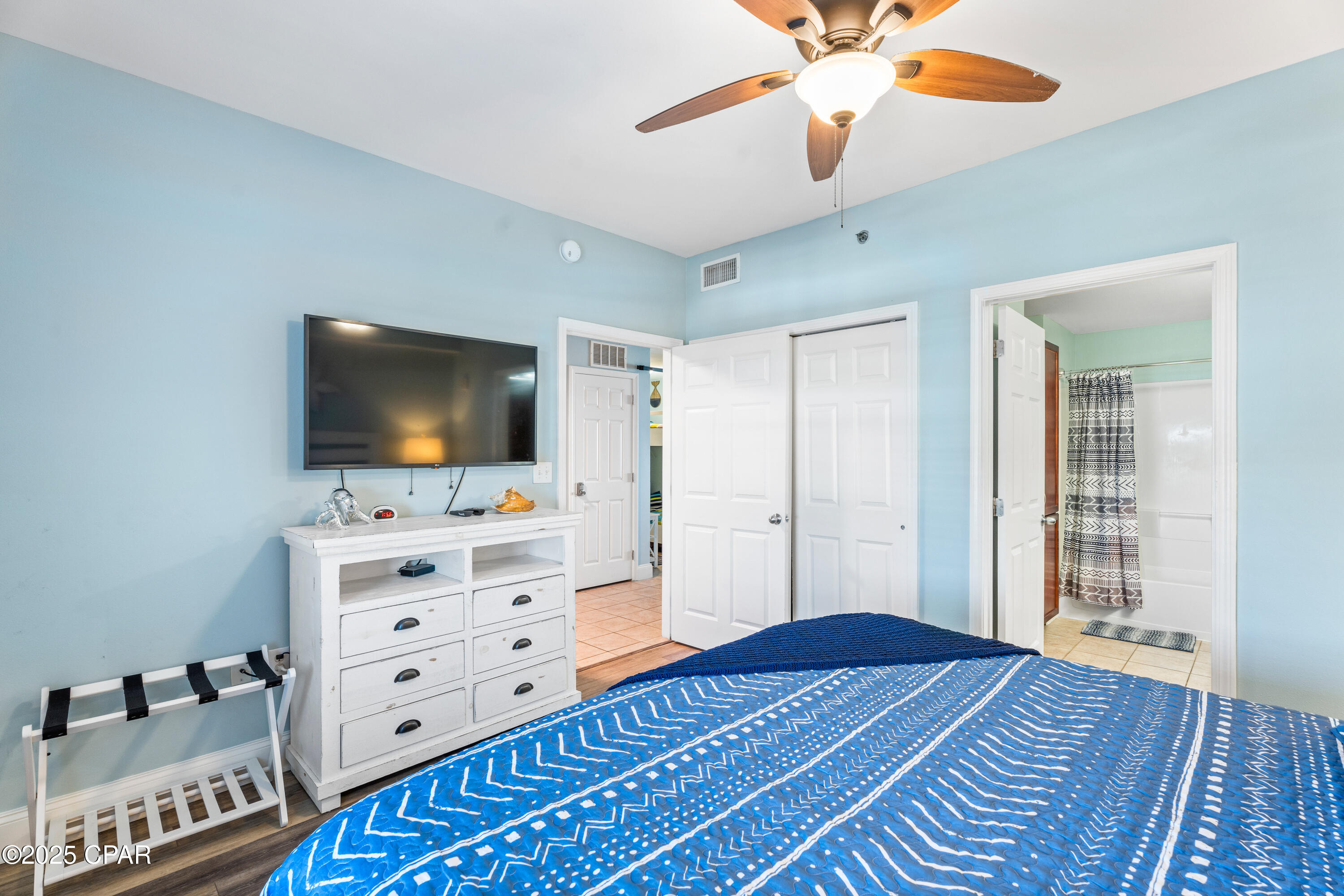 Image 33 For 9860 Thomas Drive 621