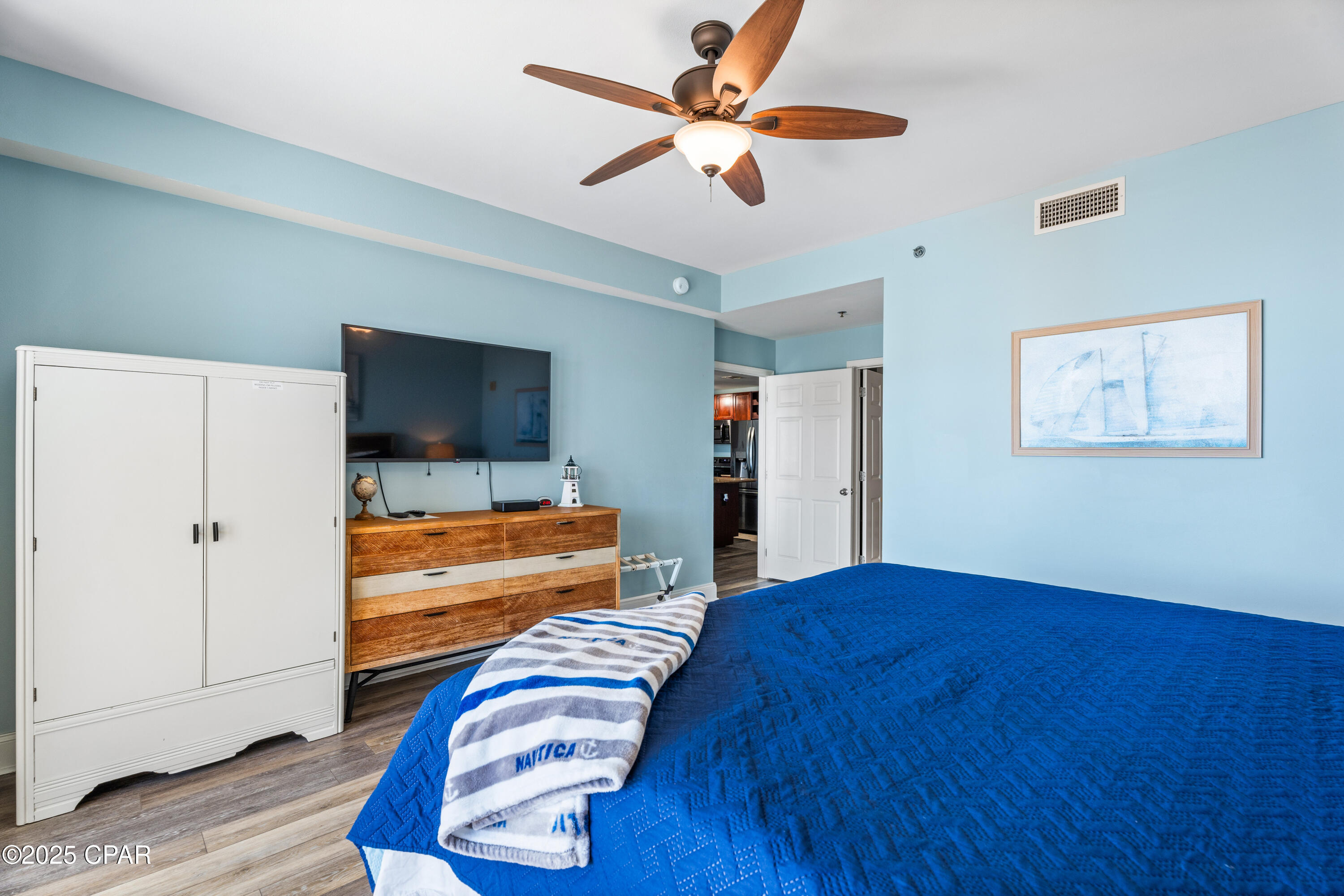 Image 40 For 9860 Thomas Drive 621