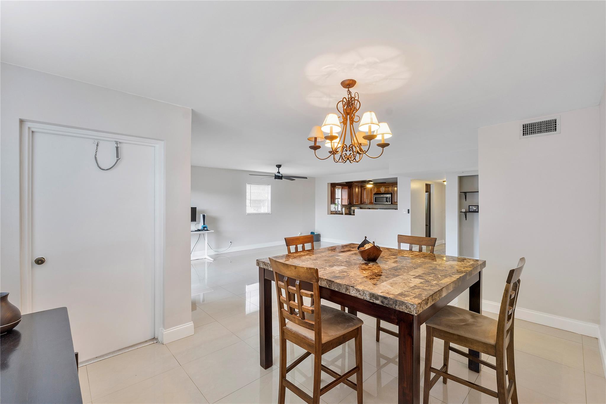 Homes for sale in Coral Springs, FL | 4154 Nw 90Th Ave #201, Coral Springs, FL 33065 | MLS# F10532018