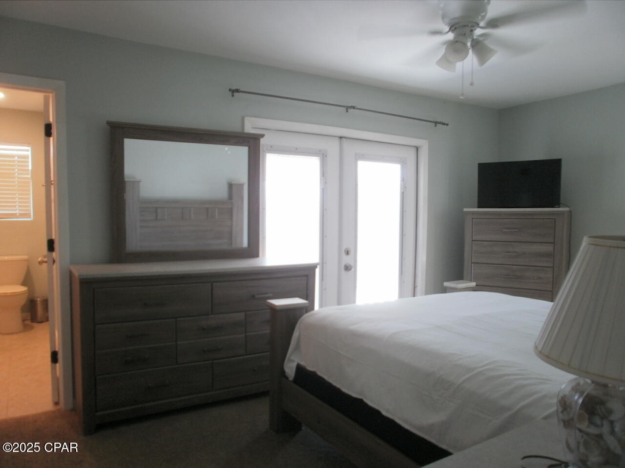 Image 13 For 533 Berthe Avenue